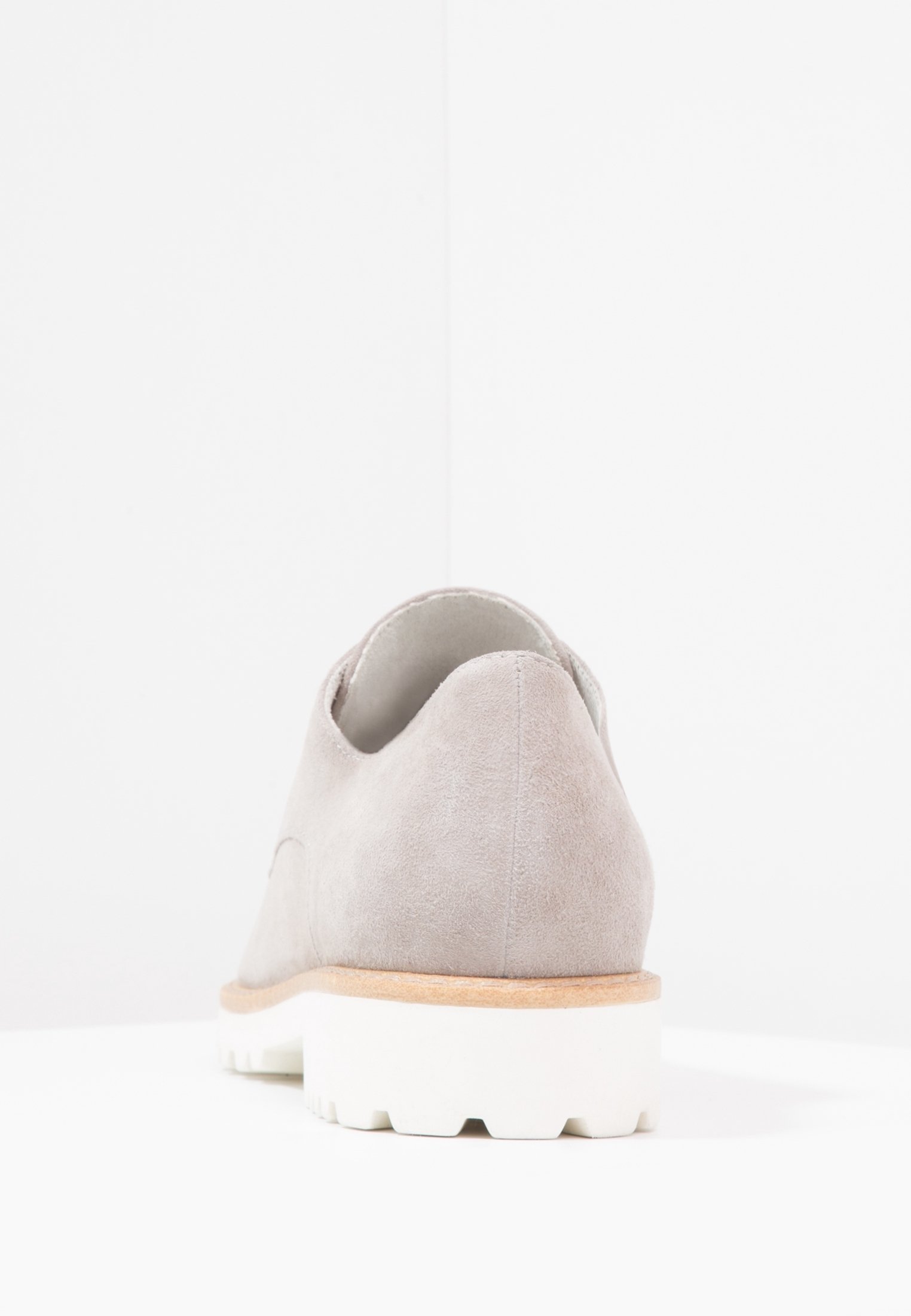 Chaussures à lacets Tamaris - grises
