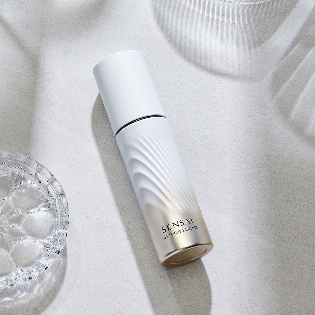 SENSAI Serum protiv starenja Stručni proizvodi Lift Focus Essence Lift - 40 ml