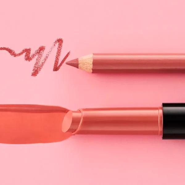 Lápiz voluminizador de labios elf Pout Clout Pinky Out
