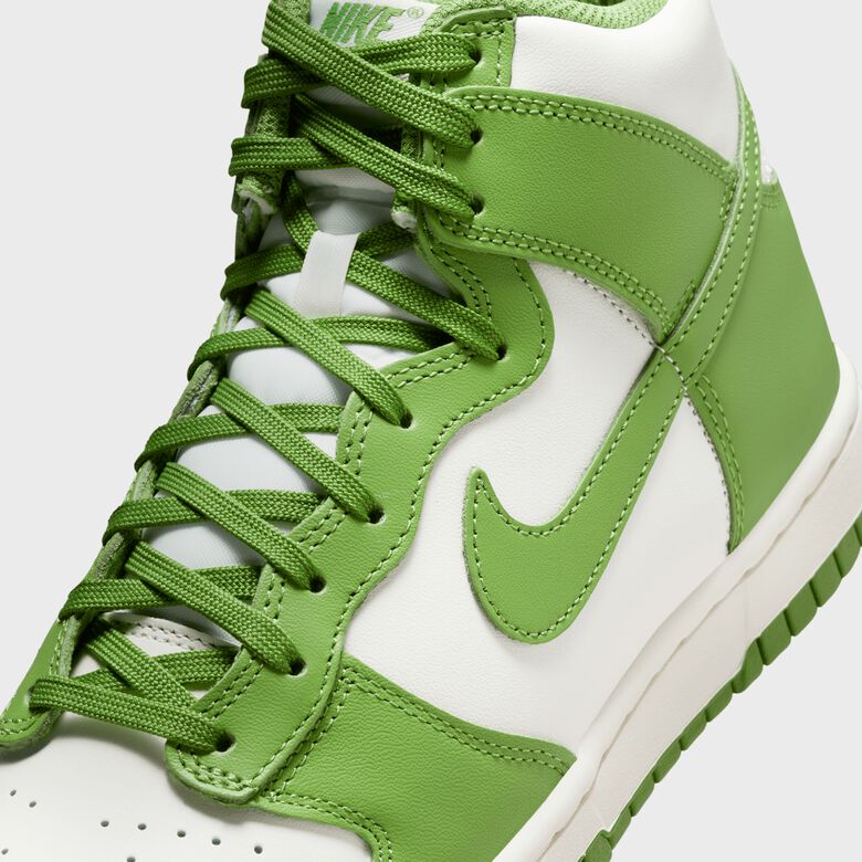 WMNS Dunk High