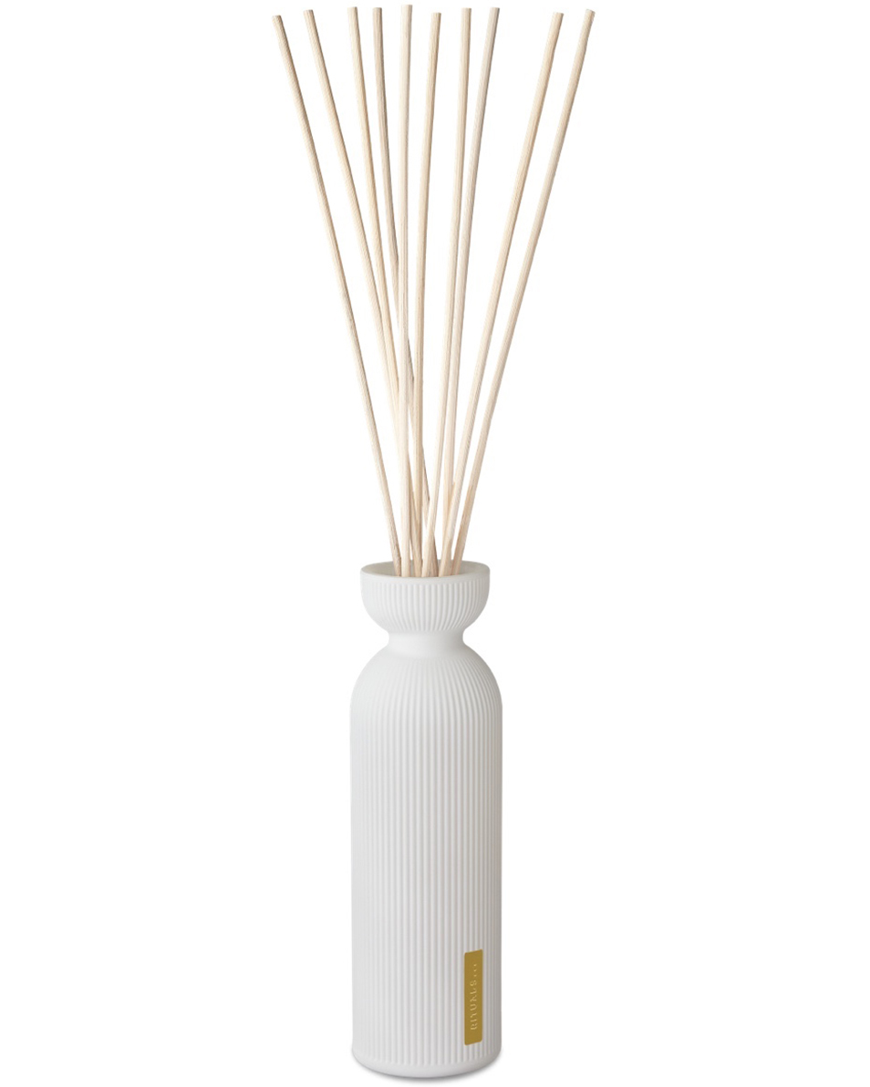 RITUAIS O RITUAL DOS VARETOS AROMÁTICOS DE SAKURA