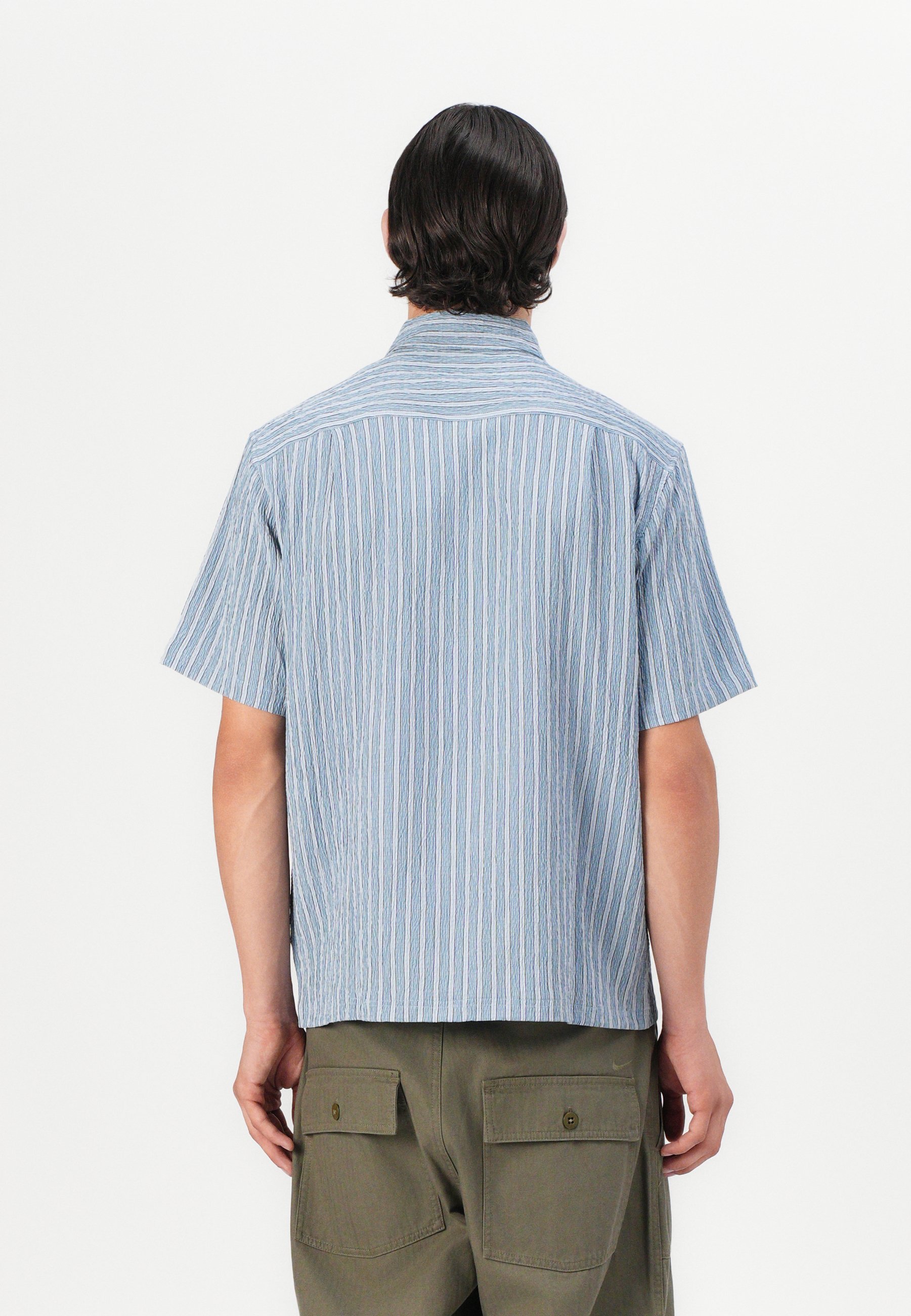 Chemises HUF