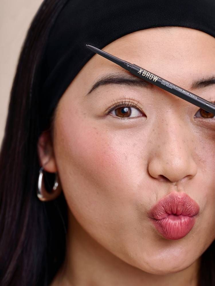 XBROW Micro Sculpting uzacu zīmulis Uzacu kosmētikas līdzekļi un zīmuļi
