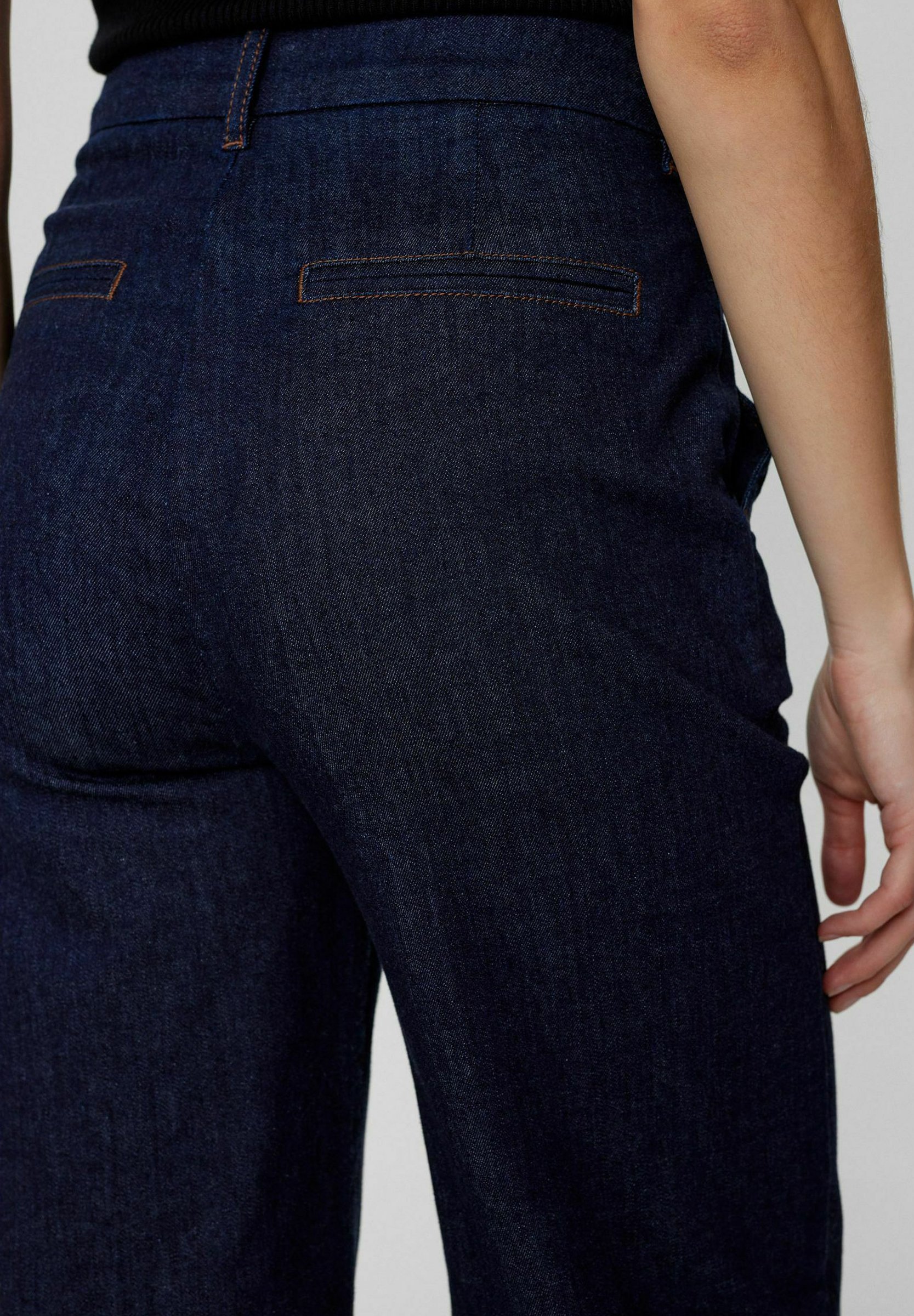 Nümph NUAMBER - Rechte jeans - donkerblauwe denim