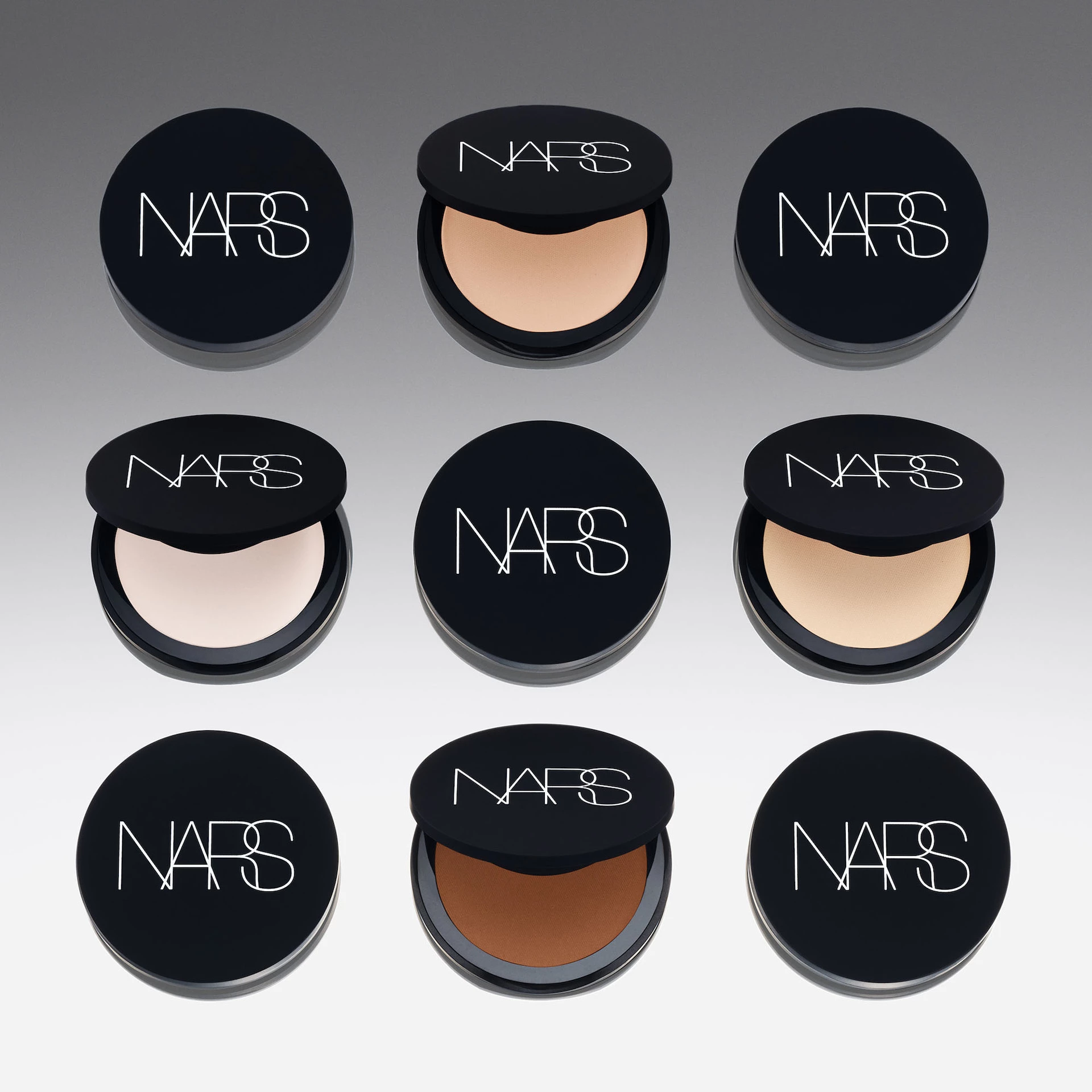 Pudră perfecționare mată avansată Soft Matte Cove - NARS