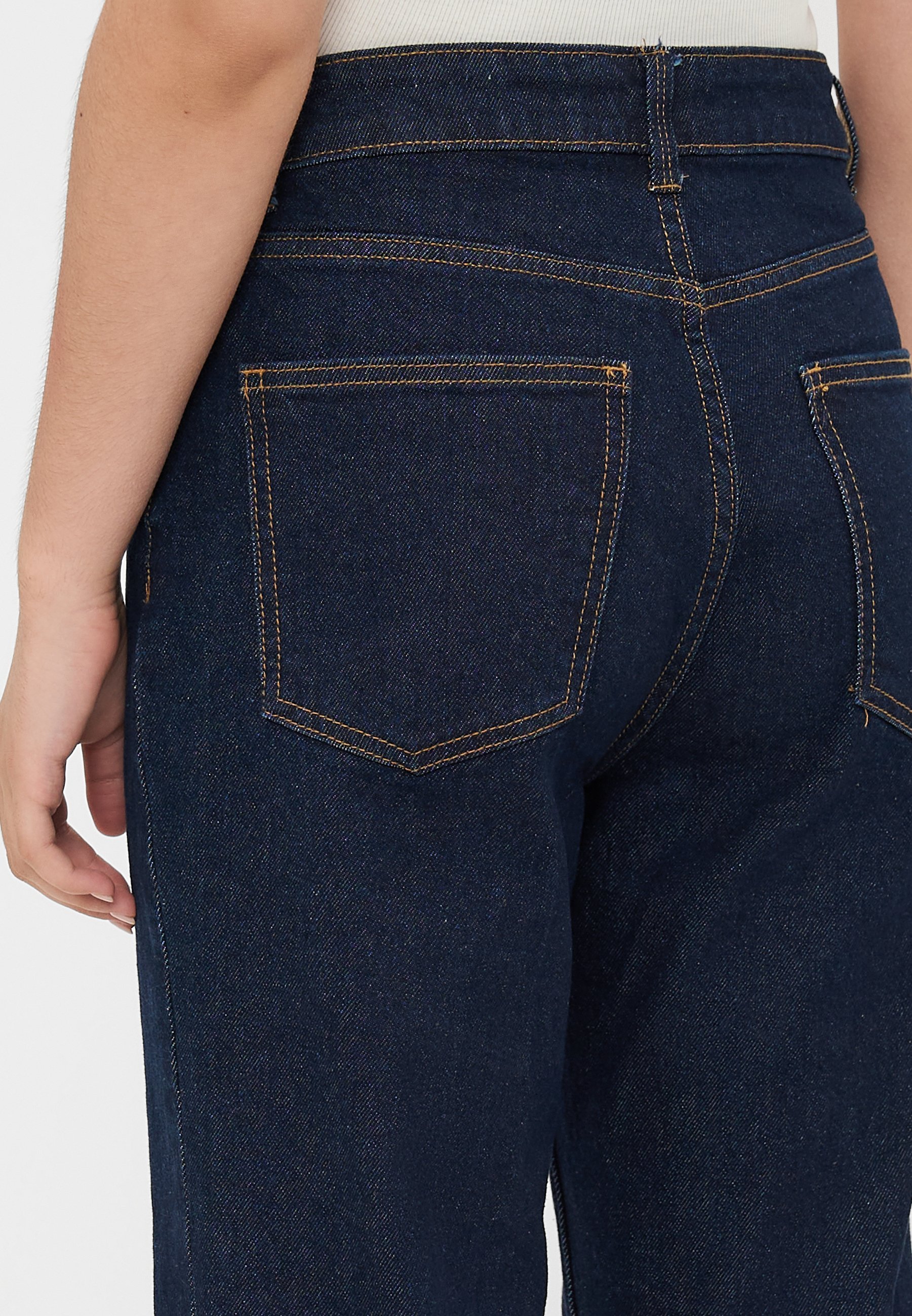 ONLY Petite ONLJUICY WESTERN - Uitlopende jeans - donkerblauwe denim