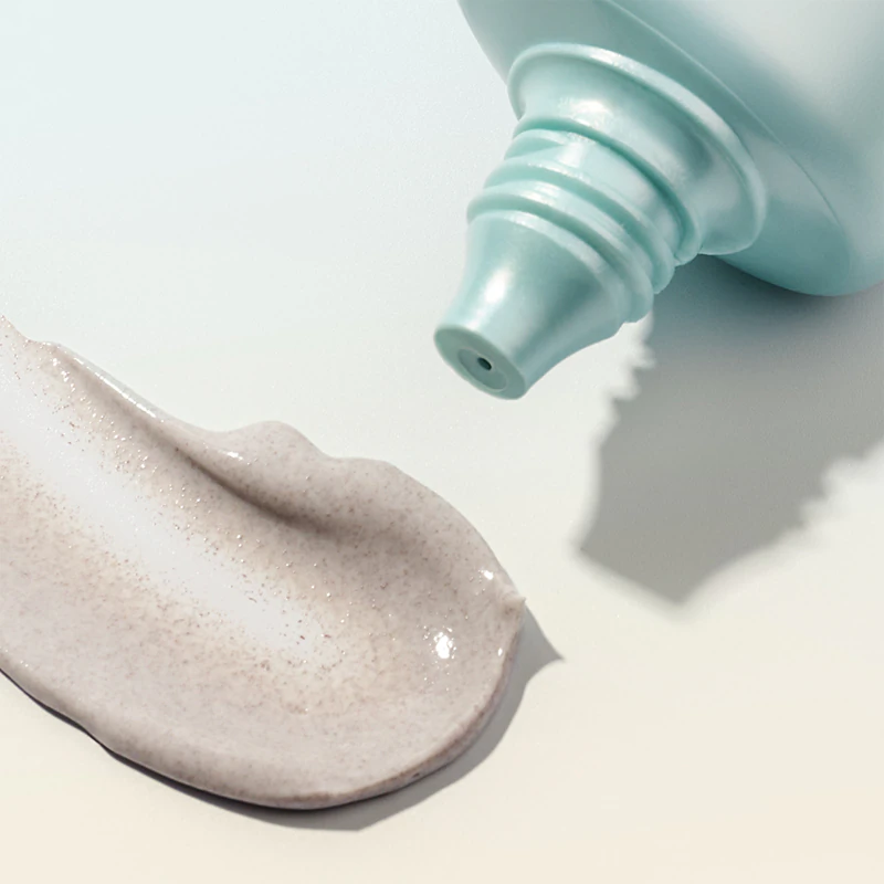 Hydratačný krém Estée Lauder DayWear Multi-Protection Anti-Oxidant Sheer Tint Release Moisturizer SPF 15 pre všetky typy pleti