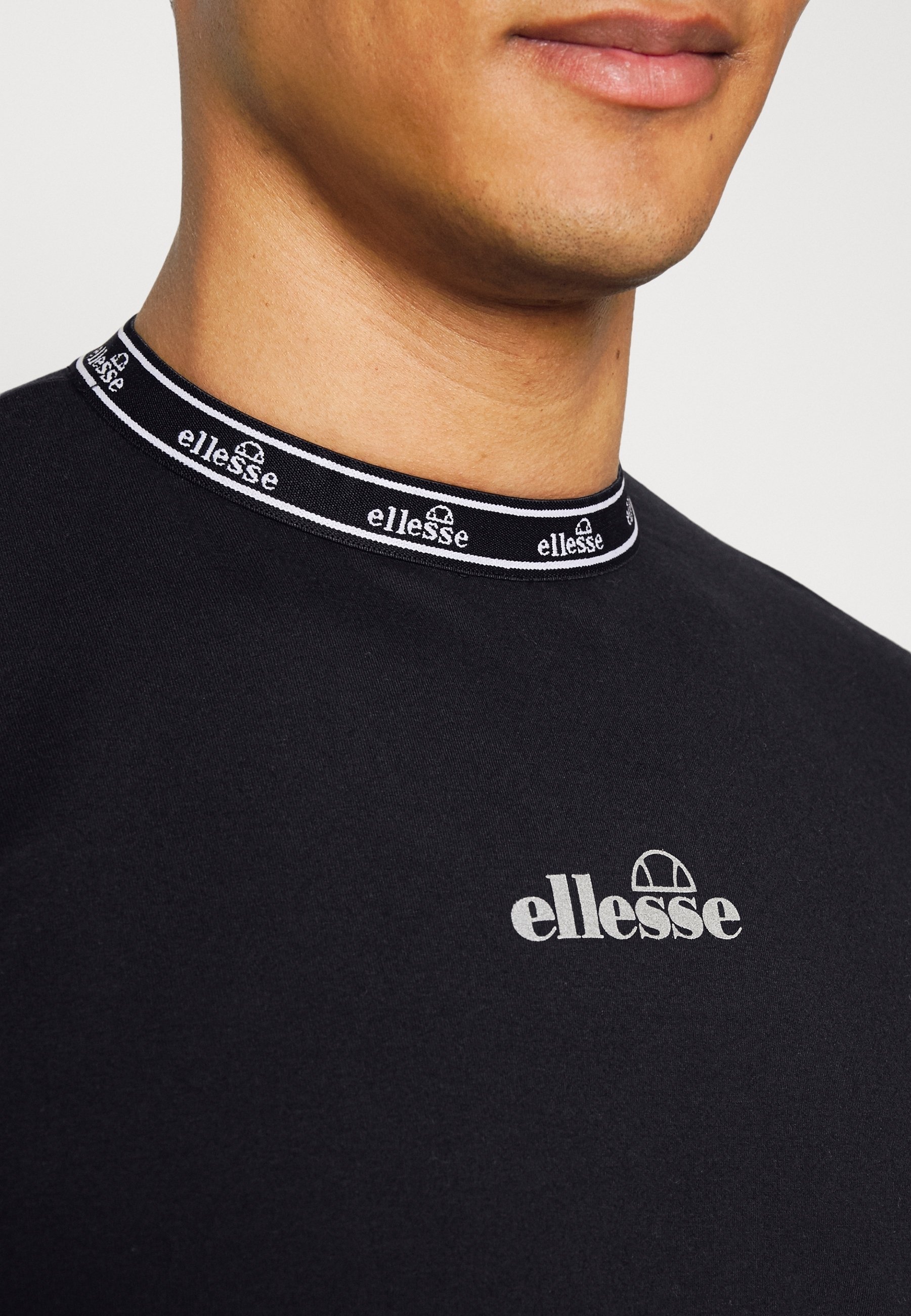 Ellesse T-shirt met print - zwart
