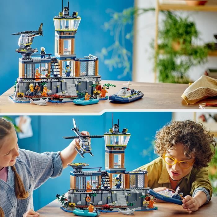 LEGO® 60419 City High Seas Politiegevangenis, Speelgoed met Helikopter en Boot, 7 Minifiguren en Hondfiguur
