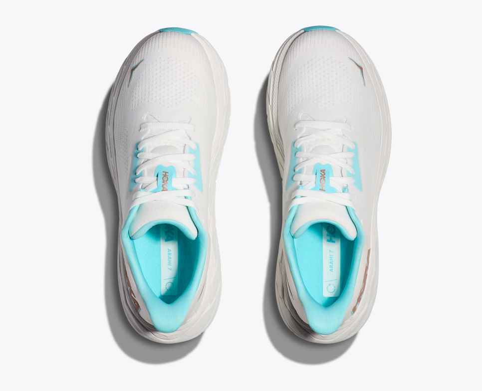 HOKA Arahi 7 Frost / Roségoud