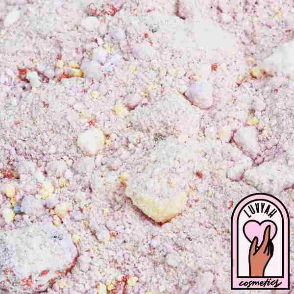 Polvere per bombe da bagno al cocco di Luvyah Cosmetics