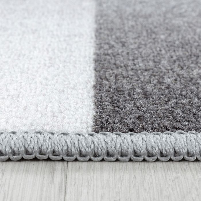 Carpetsale24 Tapis enfant Motif football à carreaux coloris gris 160x230 cm tapis chambre enfant tapis chambre bébé