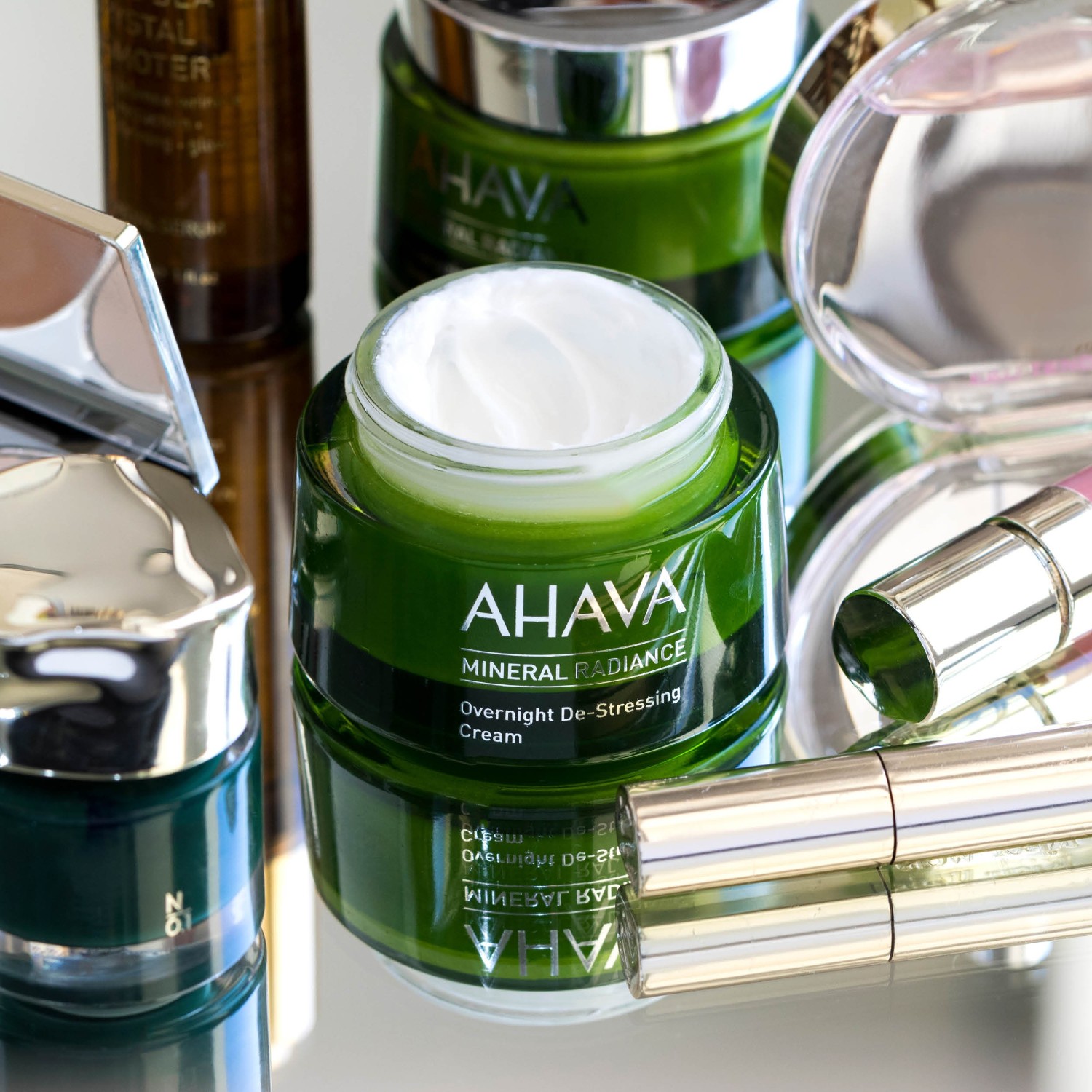 AHAVA Mineral Radiance Day Cream SPF15