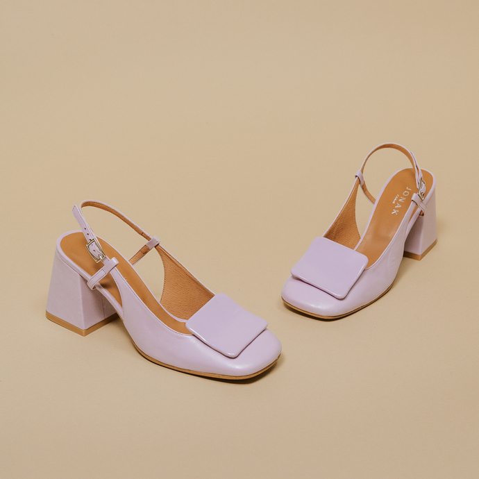 Escarpins slingback à bouts carrés  en vernis plissé lilas