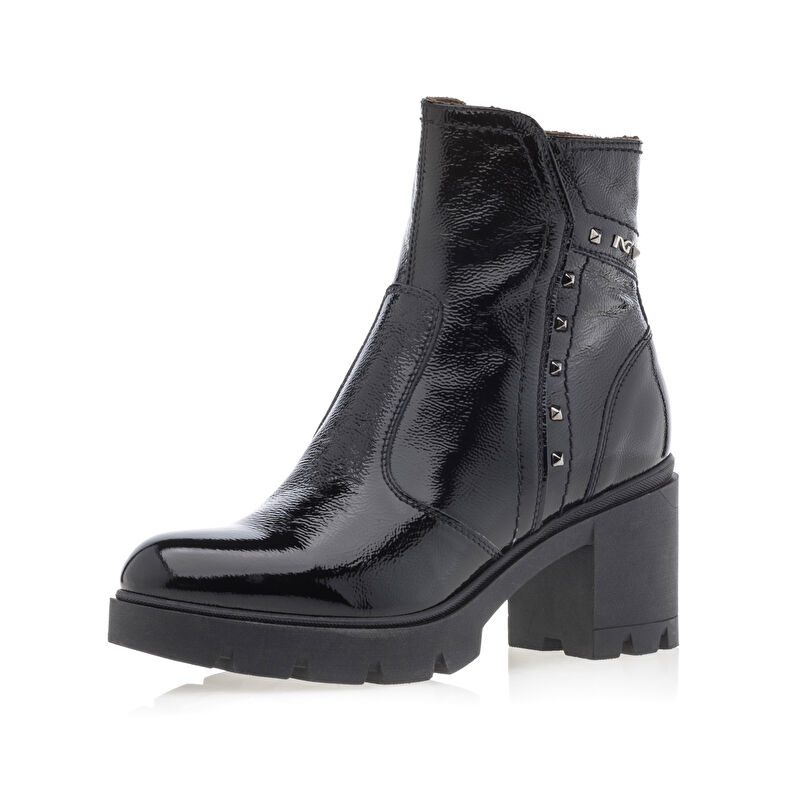 Botas negras de mujer / Botines