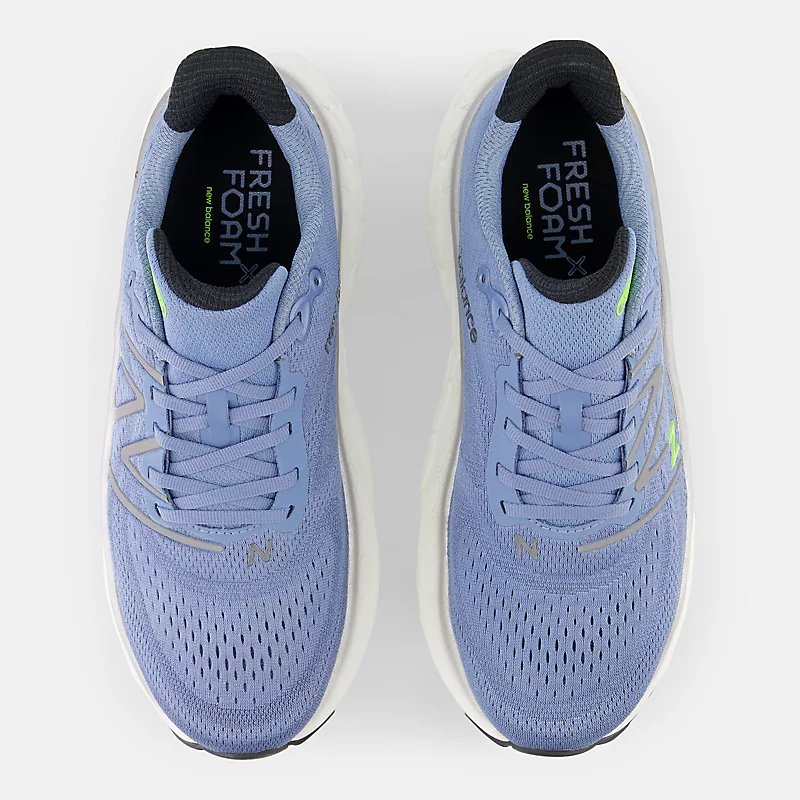 Fresh Foam X More v4 para Homens – Azul Mercúrio com Acabamento Metálico Prateado Escuro