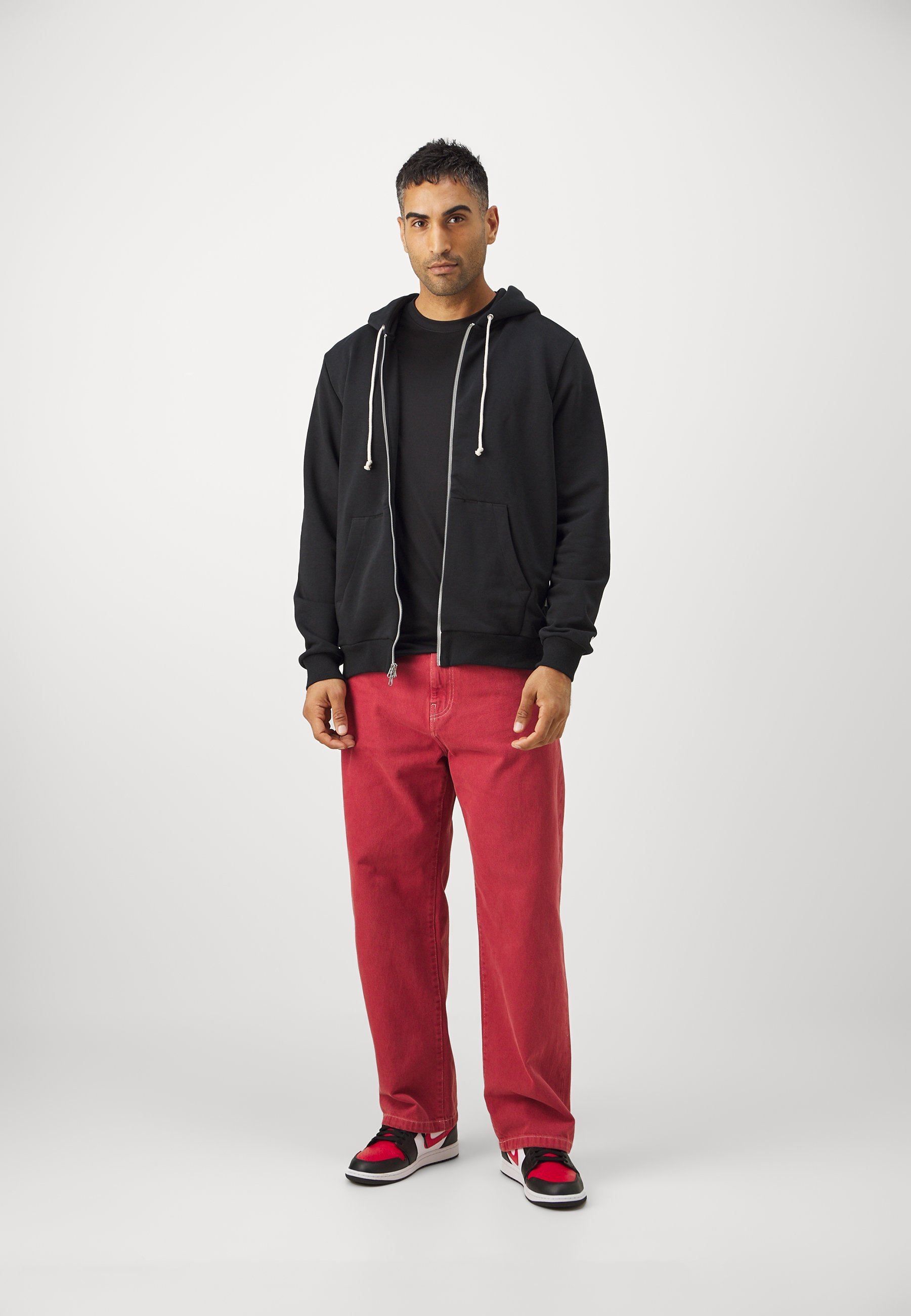 Nike Performance STANDARD ISSUE ZIP UP SWEATSHIRT - Sweatshirt met rits - zwart/licht ivoor