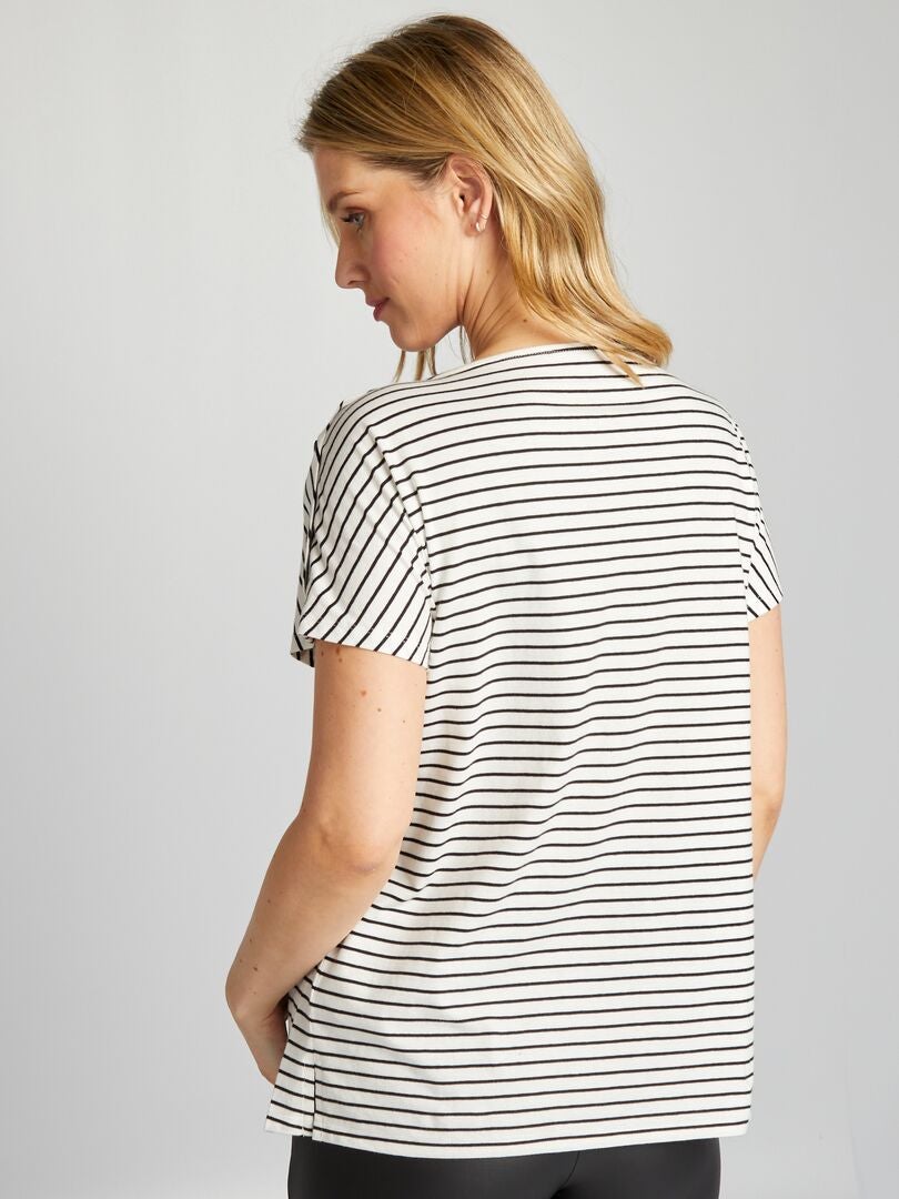 Verpleegkundig T-shirt met knoopsluiting in de nek - WIT