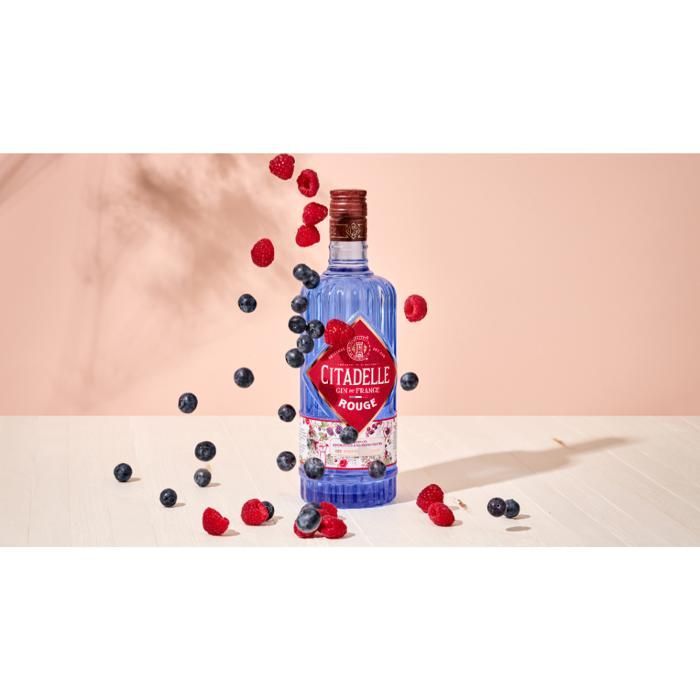 CITADELLE - Red Gin - 41,7% Álcool - Origem: França/Poitou-Charentes - 70 cl