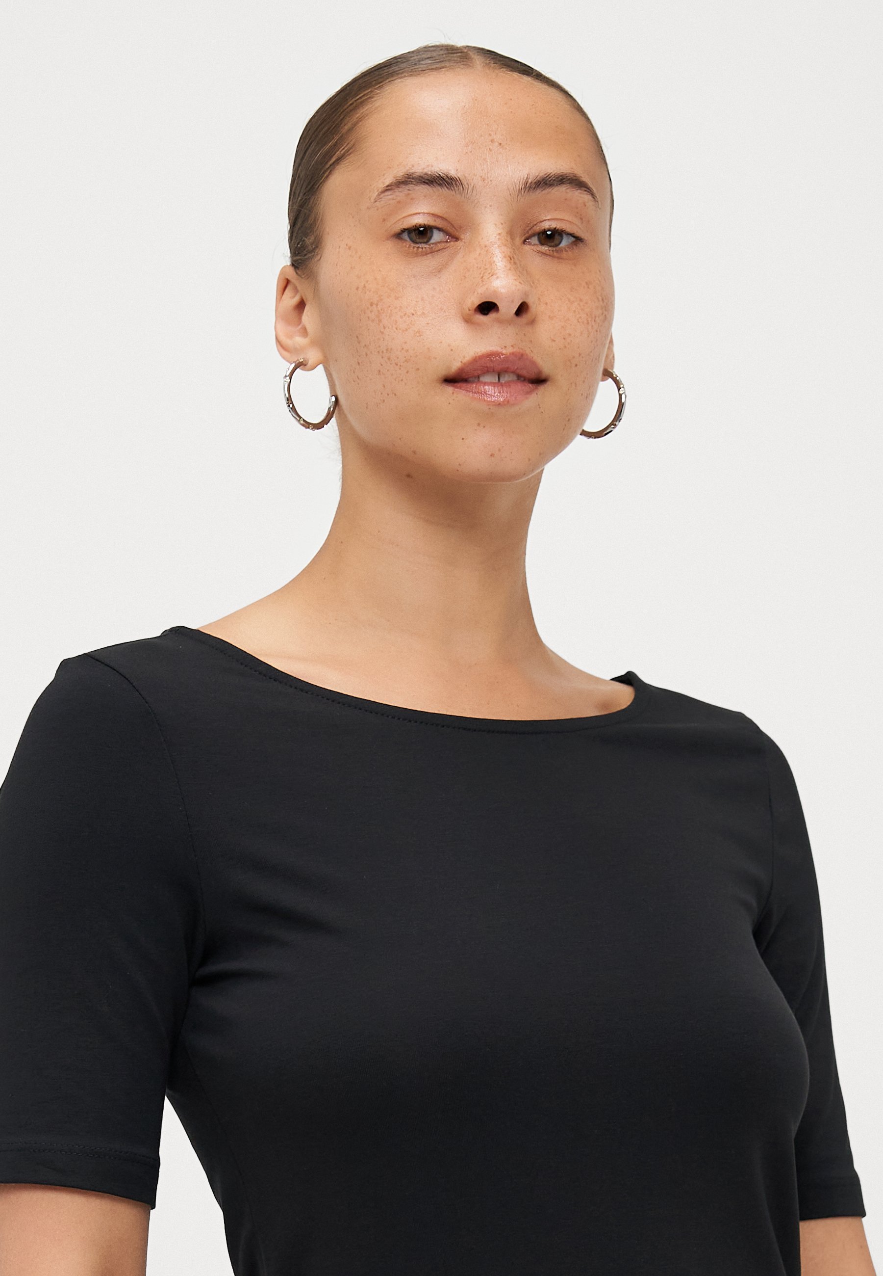 Anna Field Petite Basic T-skjorte - svart