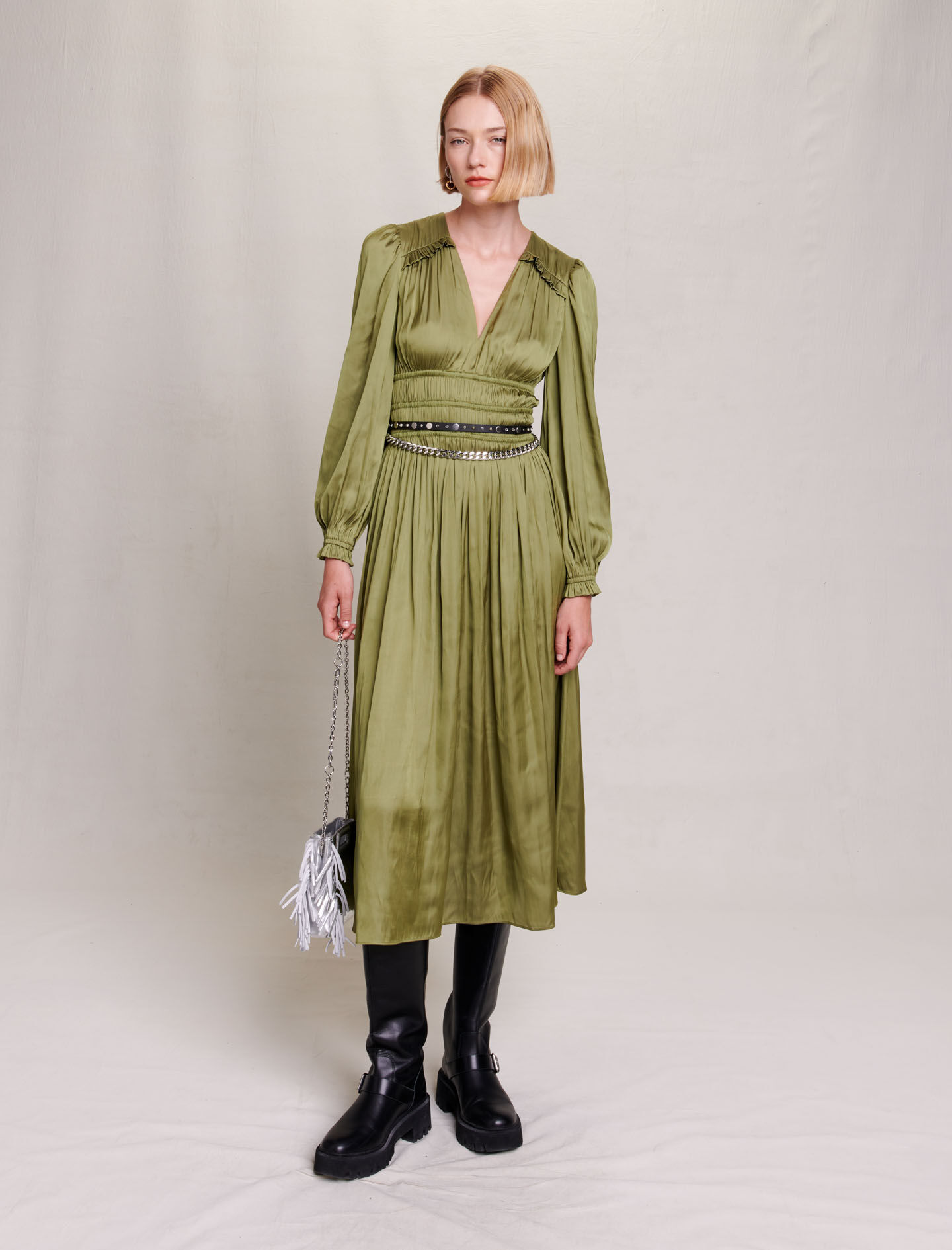 Jurk van semi-satijn met ruches - Khaki