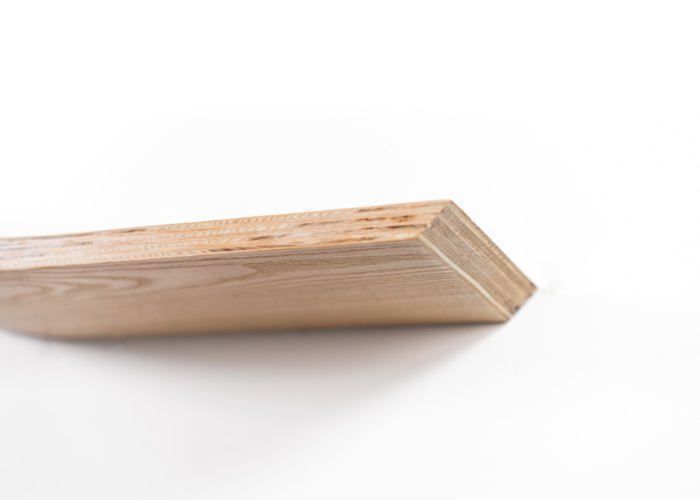 Etagère murale flottante - EWART WOODS - En bois frêne 60 cm - Design moderne courbé