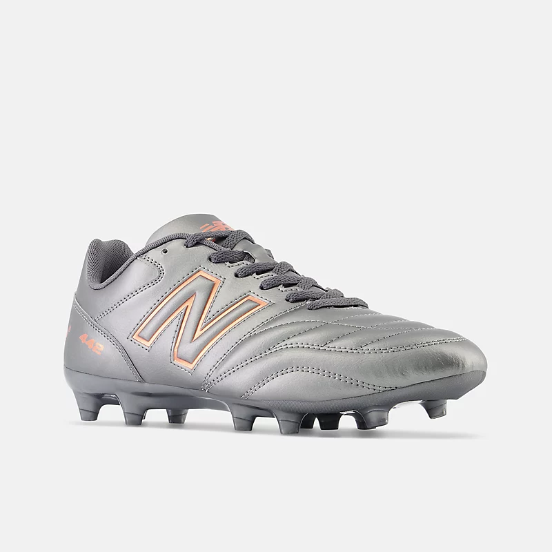 Bola de Futebol Masculina 442 v2 Academy FG – Prata com Grafite e Cobre