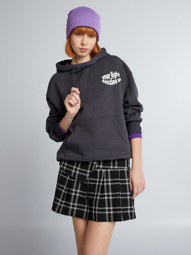 Oversized hoodie met print - ZWART