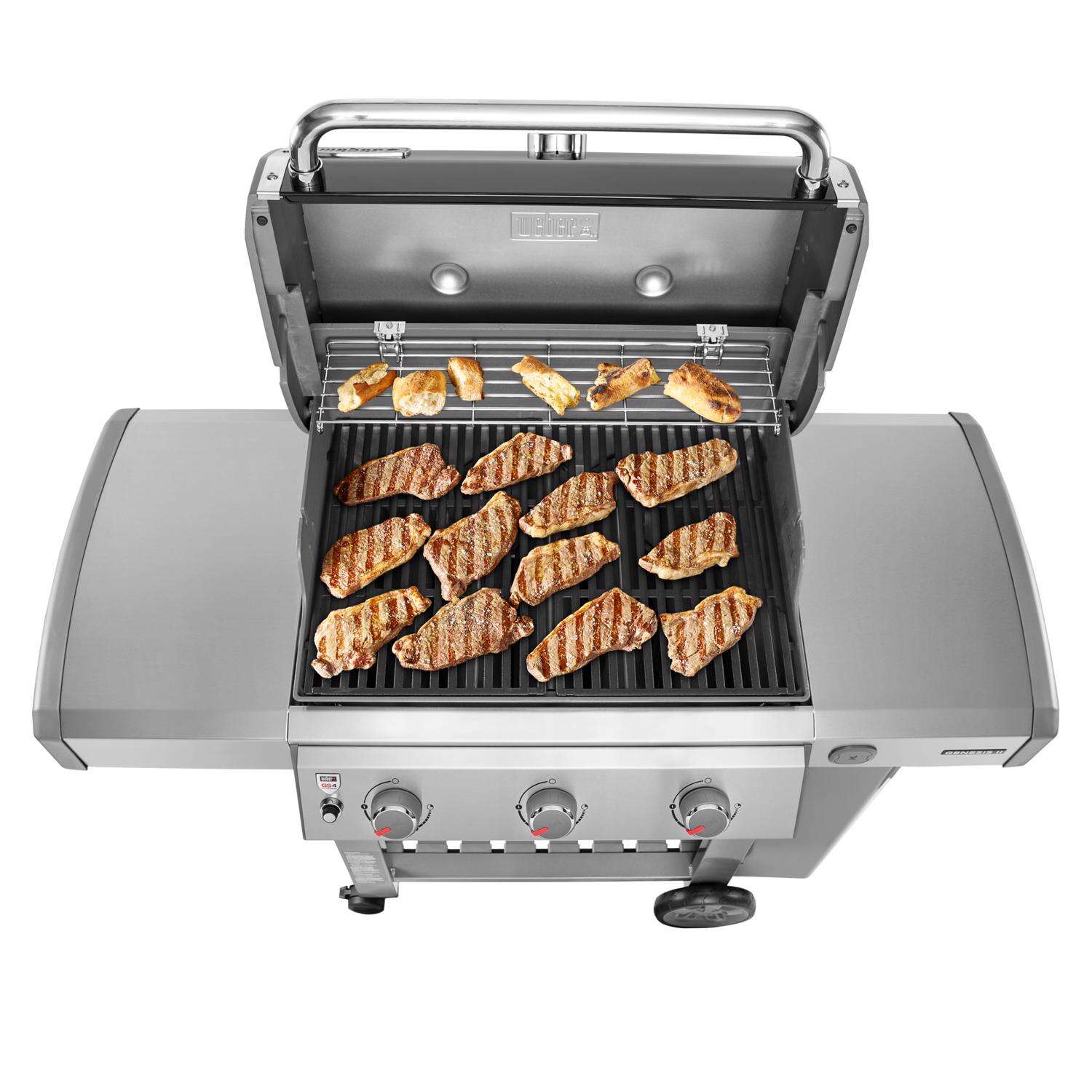 Churrasqueira a gás natural Weber Genesis II E-310 com 3 queimadores, preta/prateada