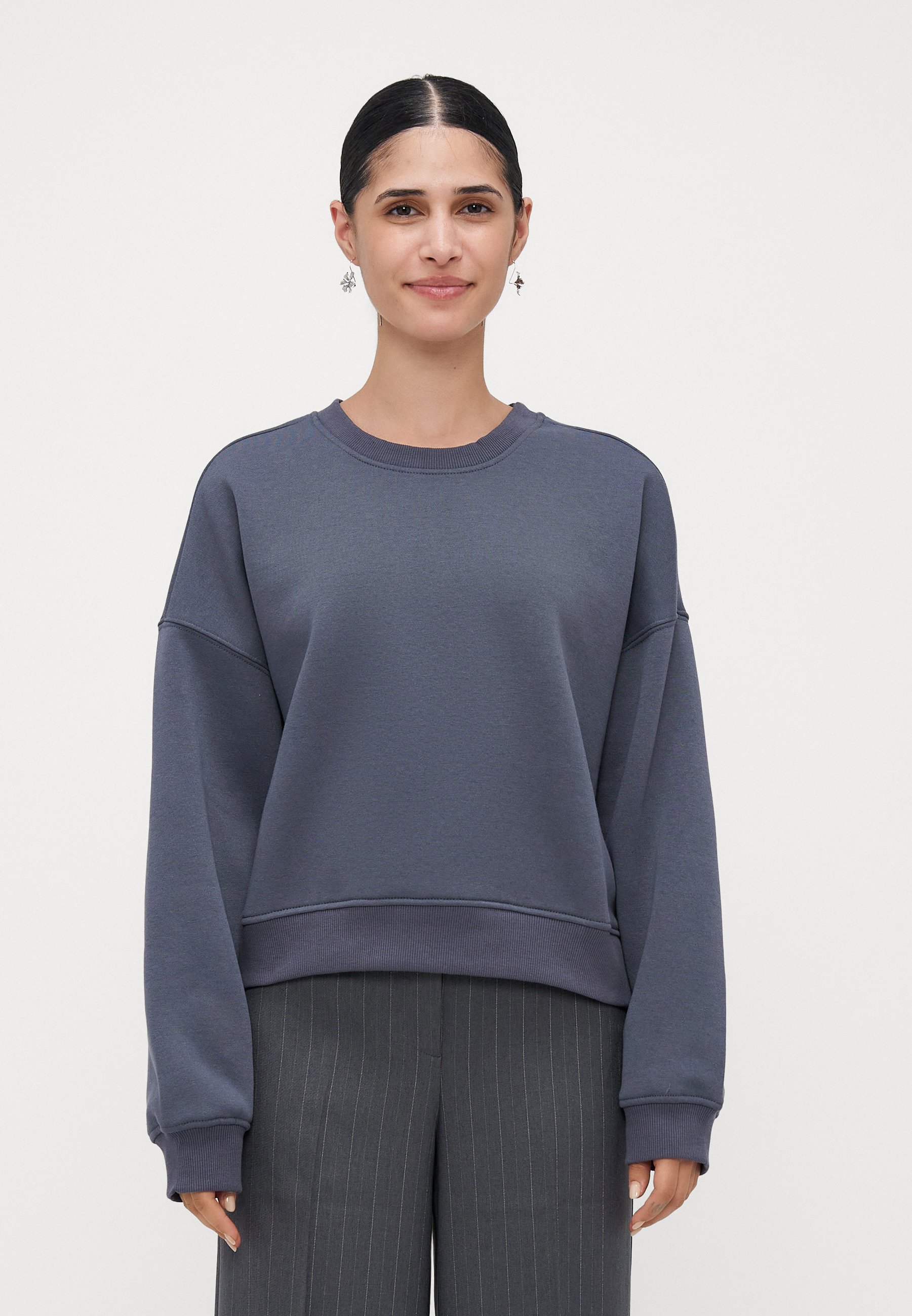 ONLY Petite ONLBEST Sweat-shirt à col rond - bleu foncé