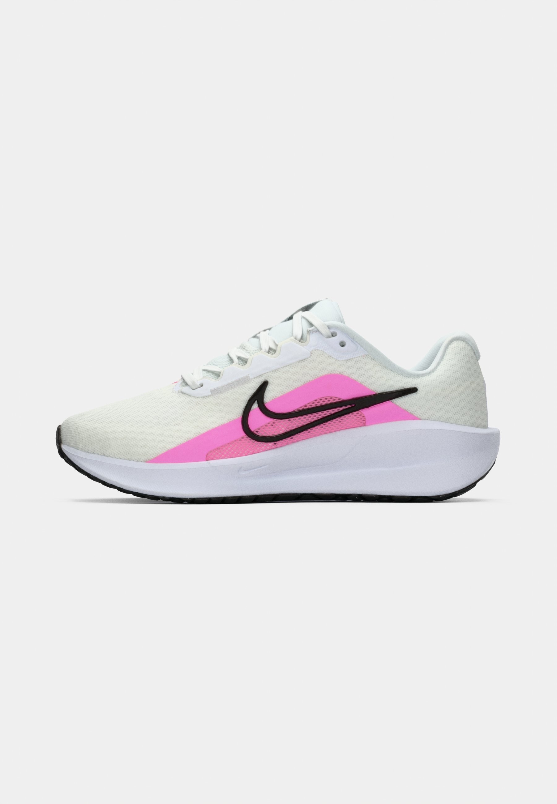 Nike Performance DOWNSHIFTER 13 - Chaussures de running sur route - blanc/rose/noir