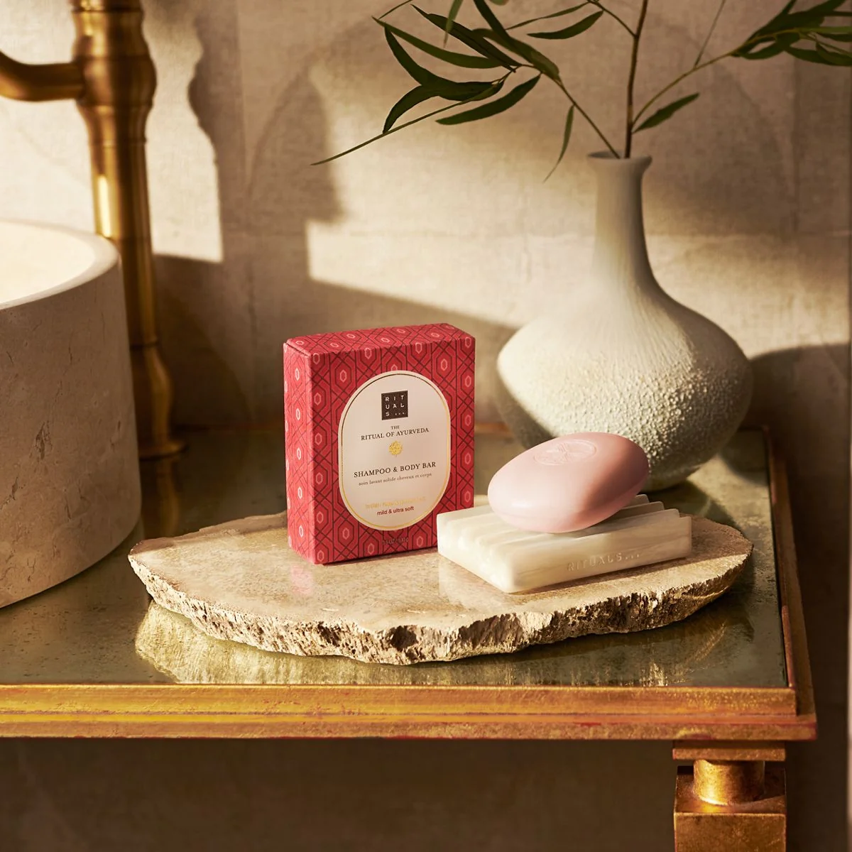 The Ritual of Ayurveda Detergente Solido per Corpo e Capelli - Sapone
