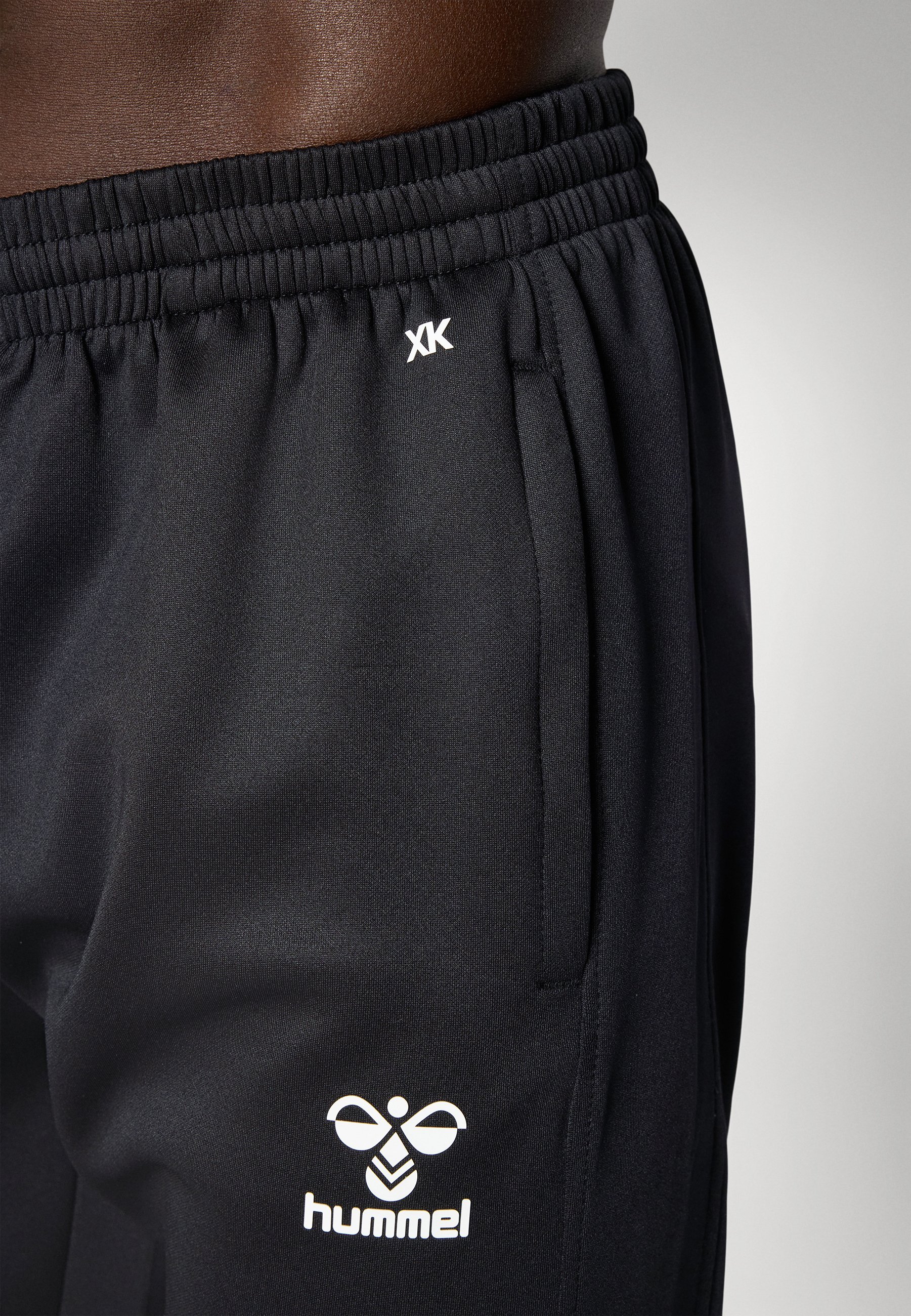 Calça Hummel HMLCORE - Calça de fato de treino - preta