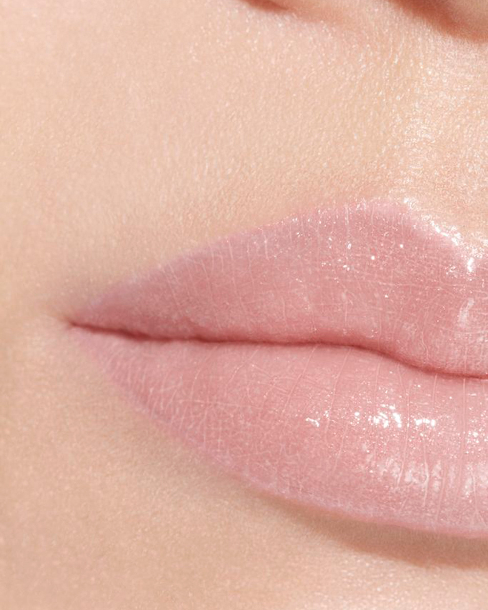 Balsam hidratant colorat Chanel Rouge Coco Baume, cu intensitate personalizată, pentru buze care arată mai frumos zi după zi
