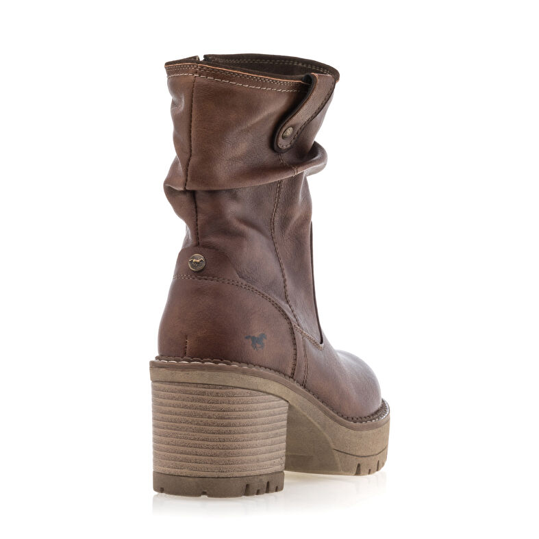 Botas marrones para mujer