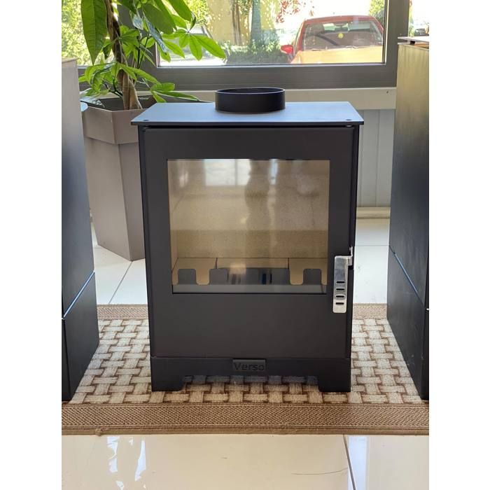 Poêle à Bois Verso 3L - 5 kW | Compacte, Efficace et Facile à Installer