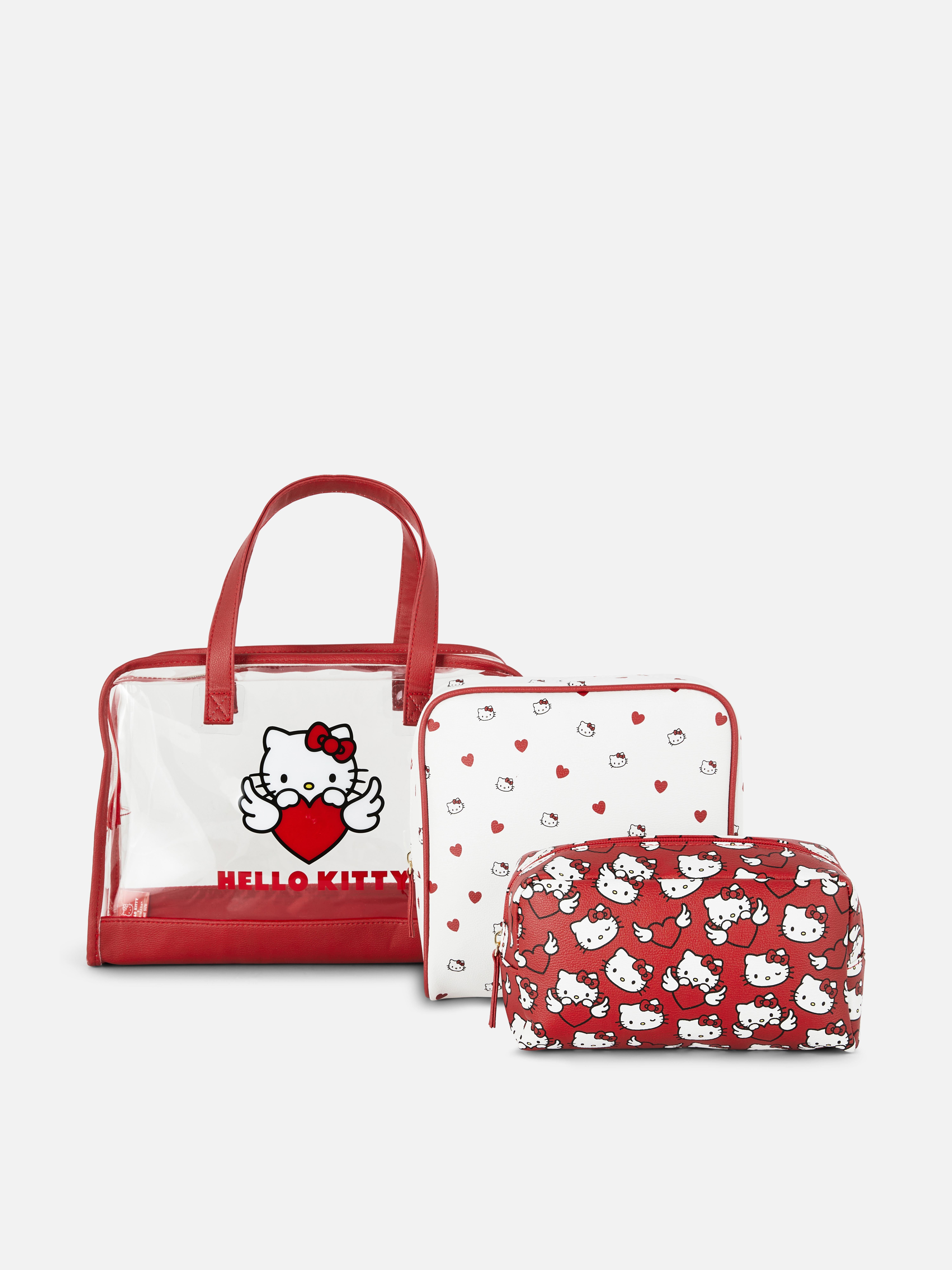 Set de toaletă 3 în 1 Hello Kitty Un set cu trei truse de înfrumusețare și toaletă cu design Hello Kitty
