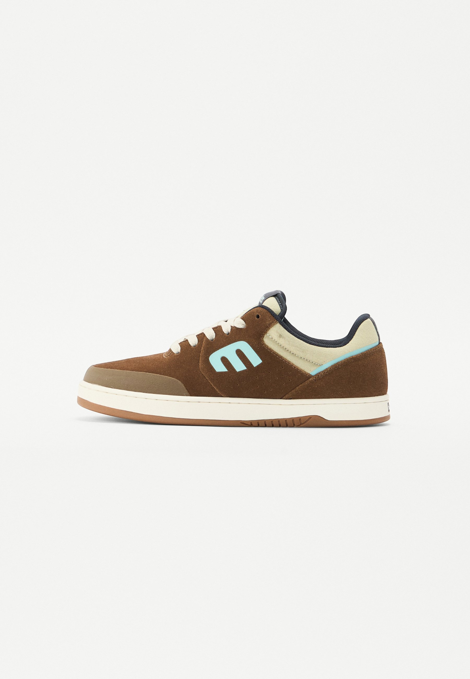 Tênis de cano baixo da Etnies