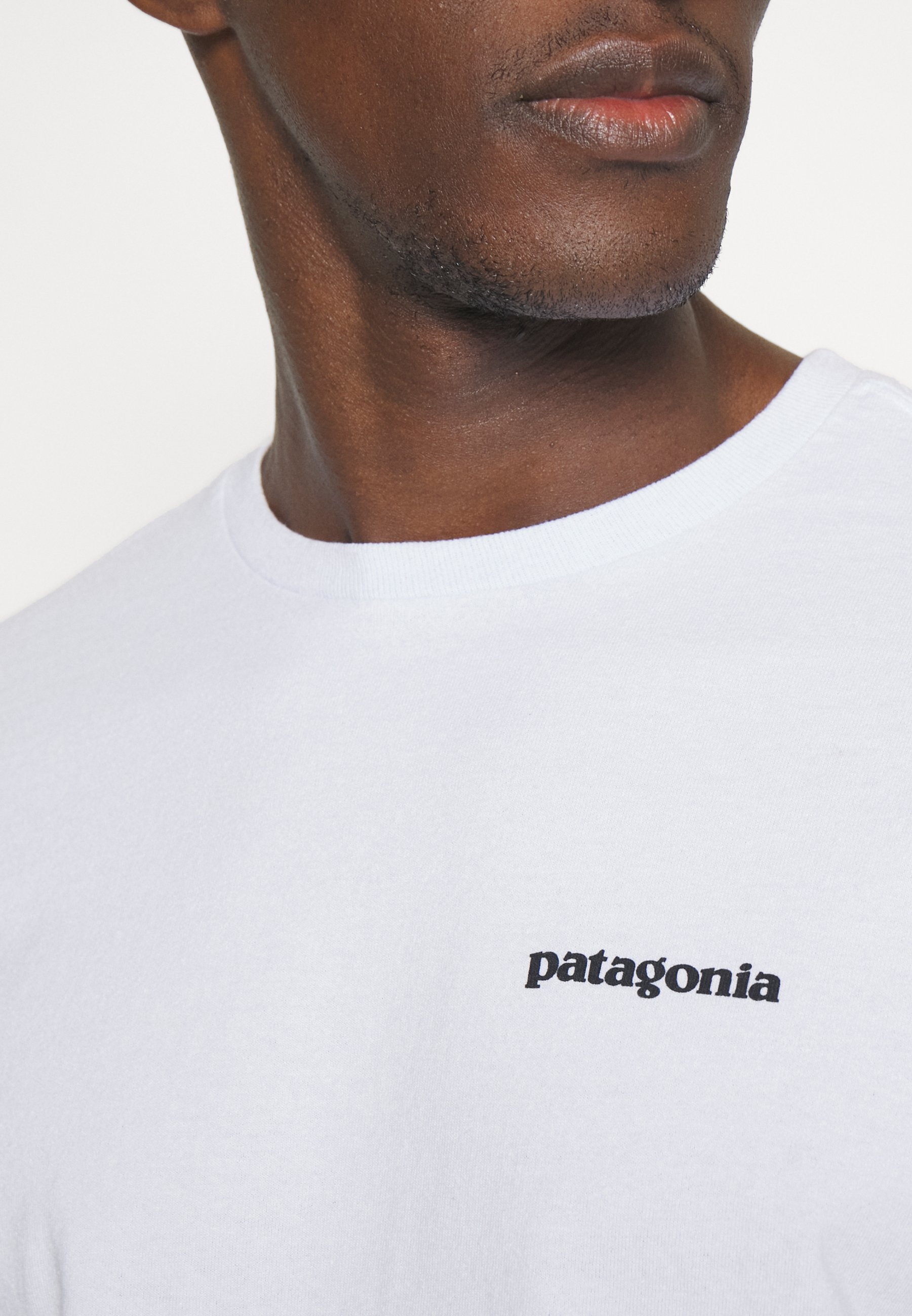 T-shirt Patagonia con logo - Maglia a maniche lunghe - bianca