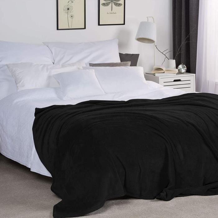 Beautissu Aurelia Black Fleece Blanket 150x200cm Microfiber Comfortable Bedspread Soft Throw Sofa Throw Black Fleece Blanket