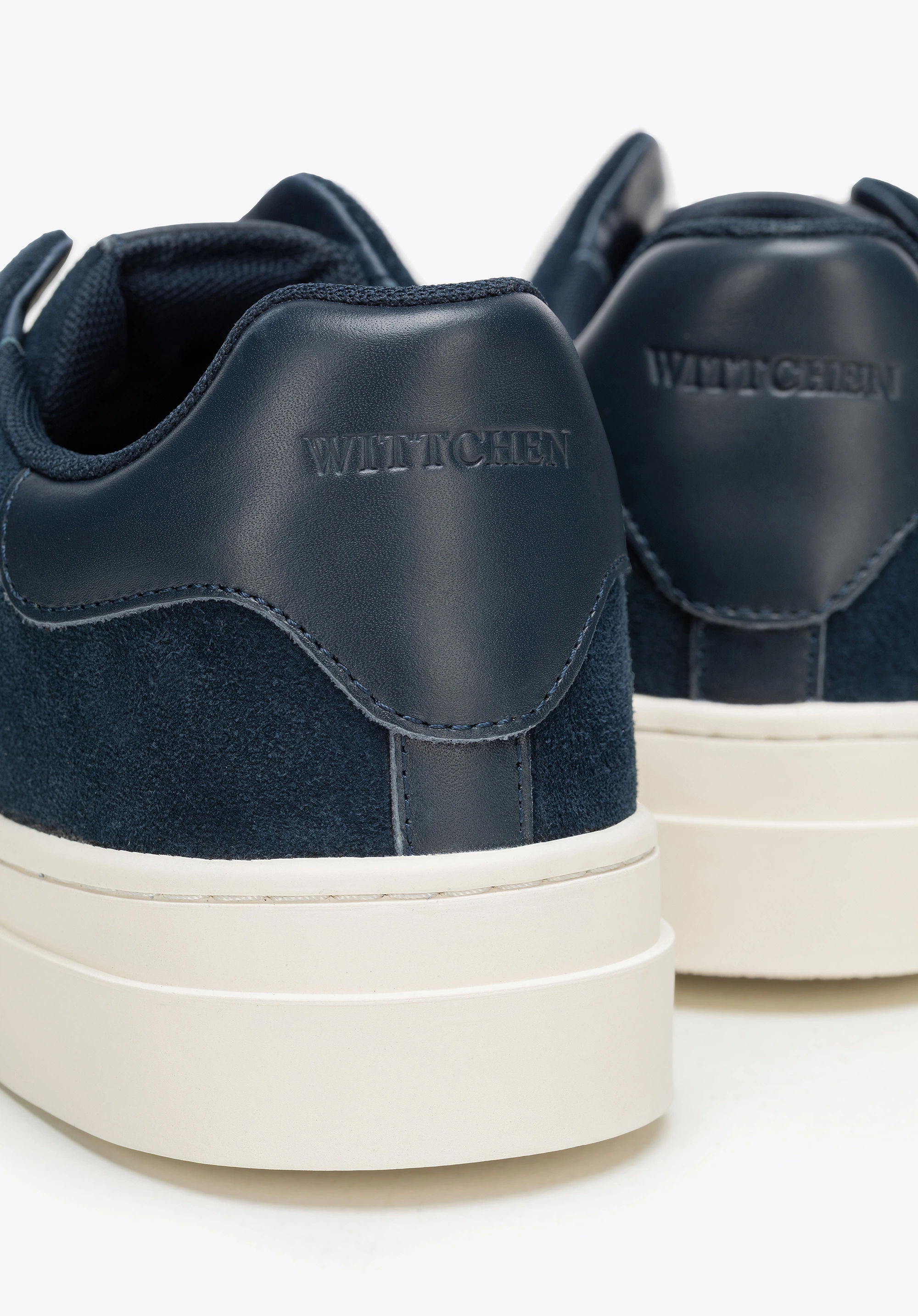 Męskie sneakersy ze skóry zamszowej wsuwane granatowe