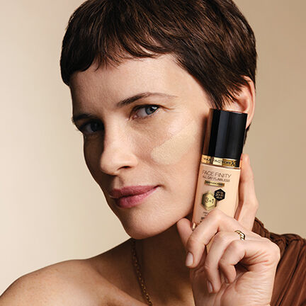 Max Factor Facefinity All Day Flawless Foundation s SPF20 béžový č. 55 30 ml