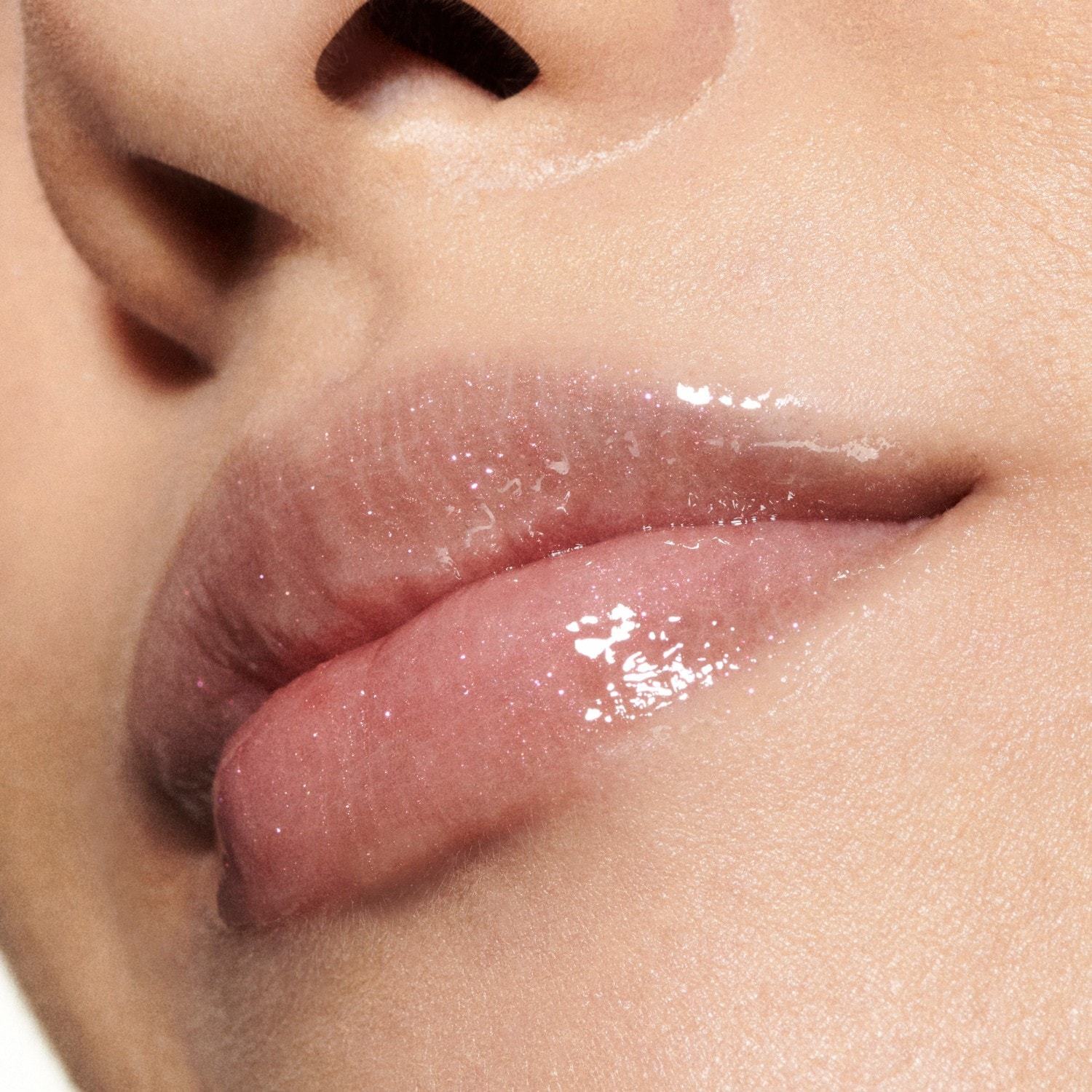 MAC sjajilo za usne Lipglass Air neljepljivo sjajilo - 5 ml