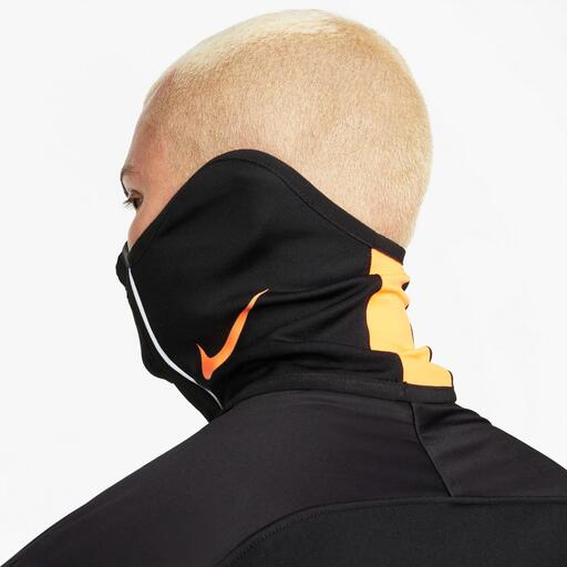 Cache-cou Nike