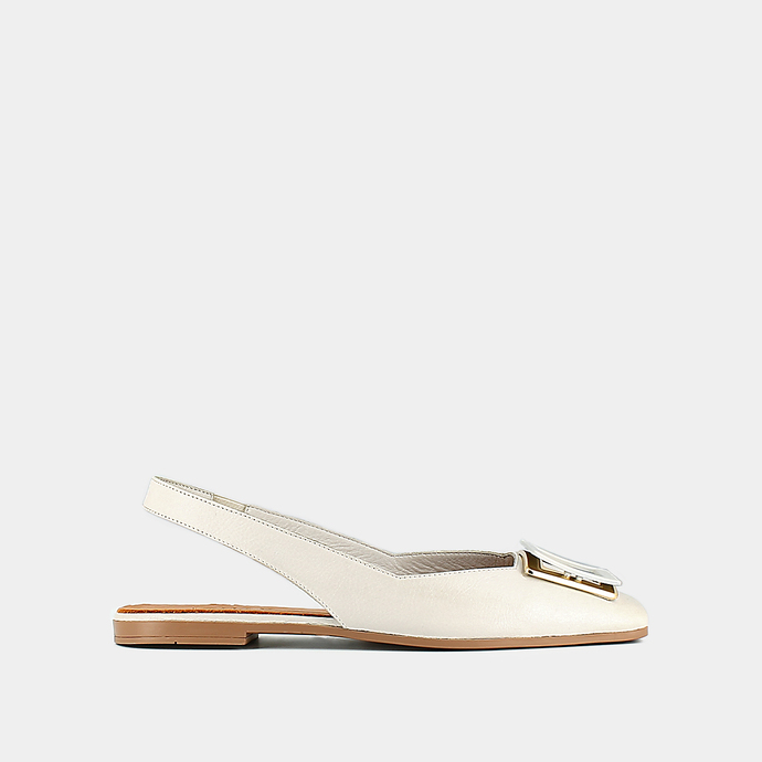 Ballerines slingback à bouts carrés  en cuir écru