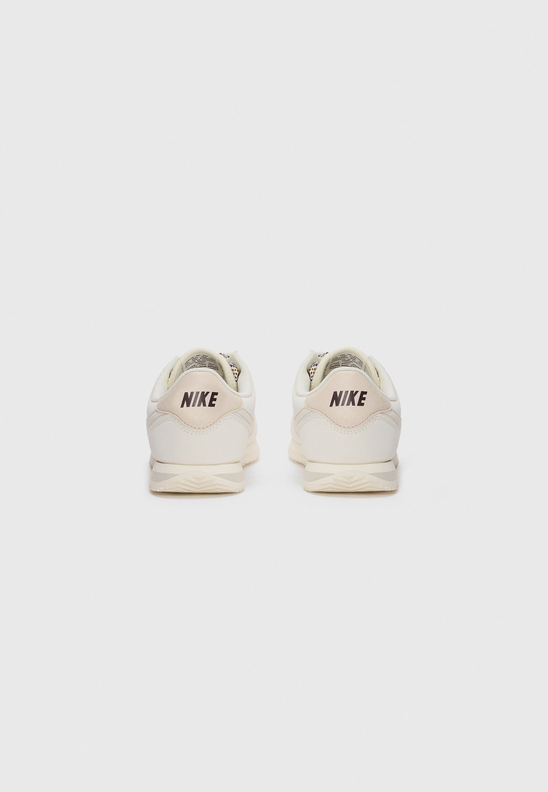 Nike Sportswear CORTEZ UNISEX - Sneakers - soft pearl/light orewood/comet blue/burgundy crush