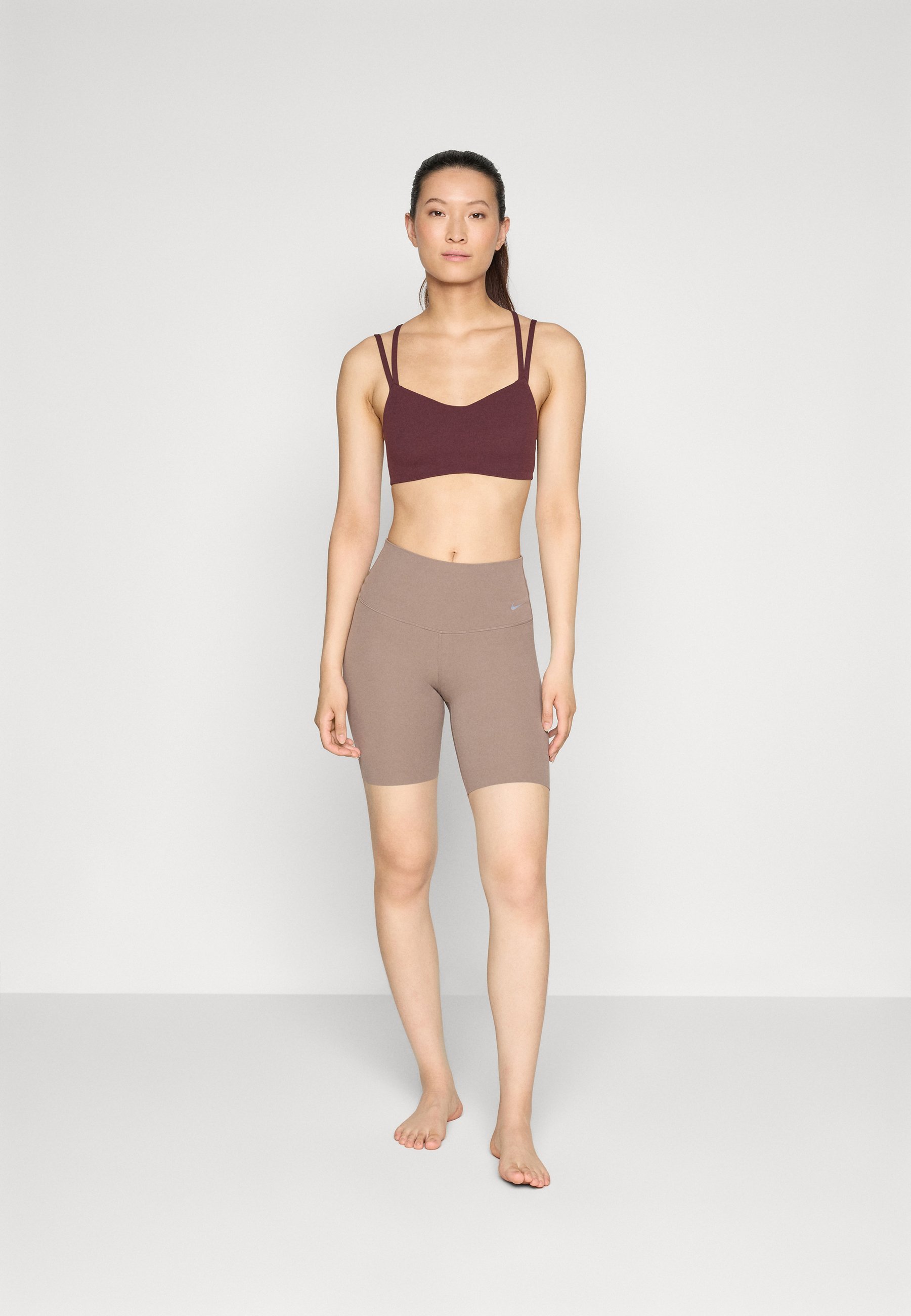 Soutien-gorge de sport Nike Performance ALATE TRACE - Maintien léger - bordeaux/blanc