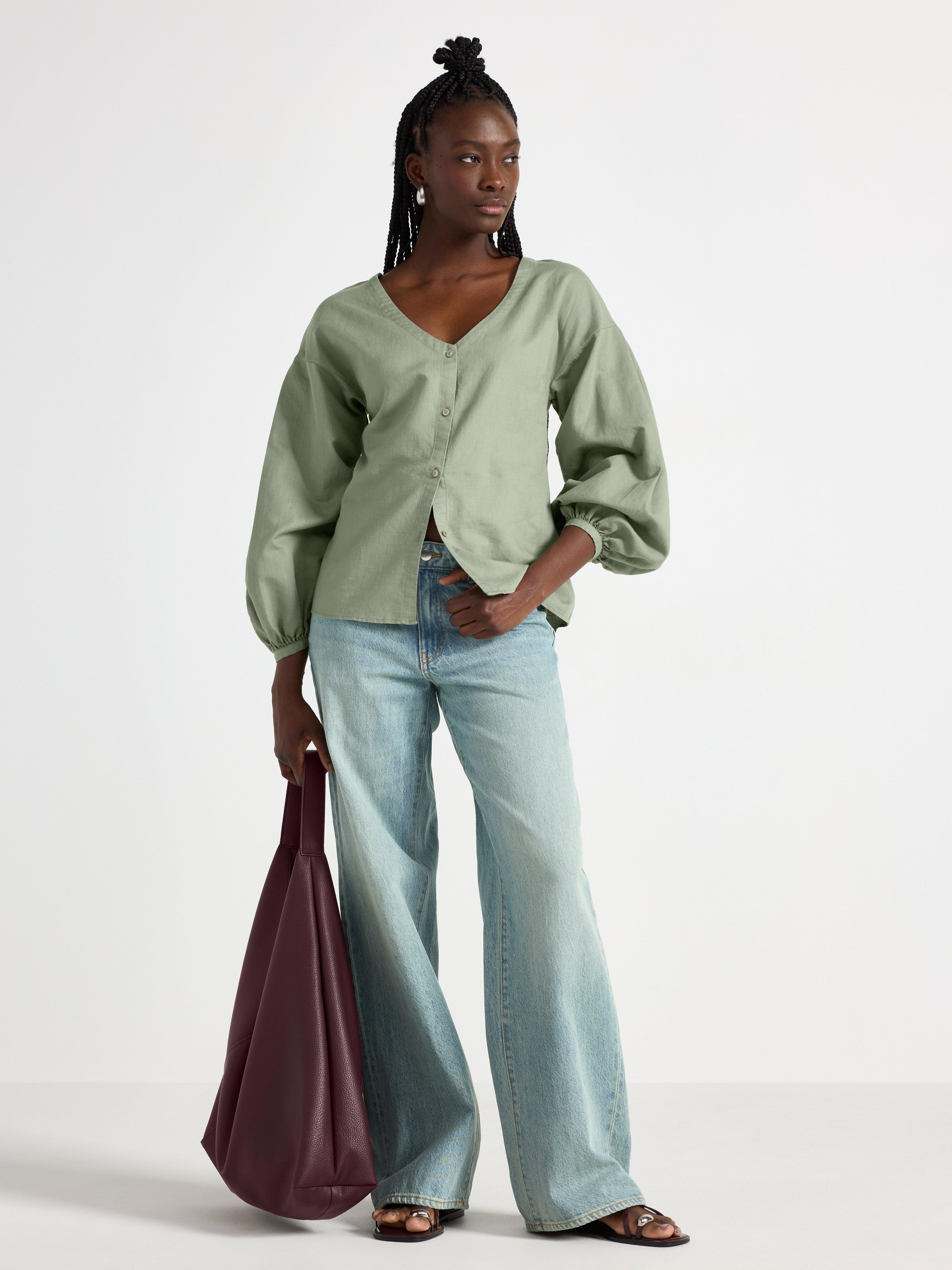 Blus i linneblandning Dusty Green