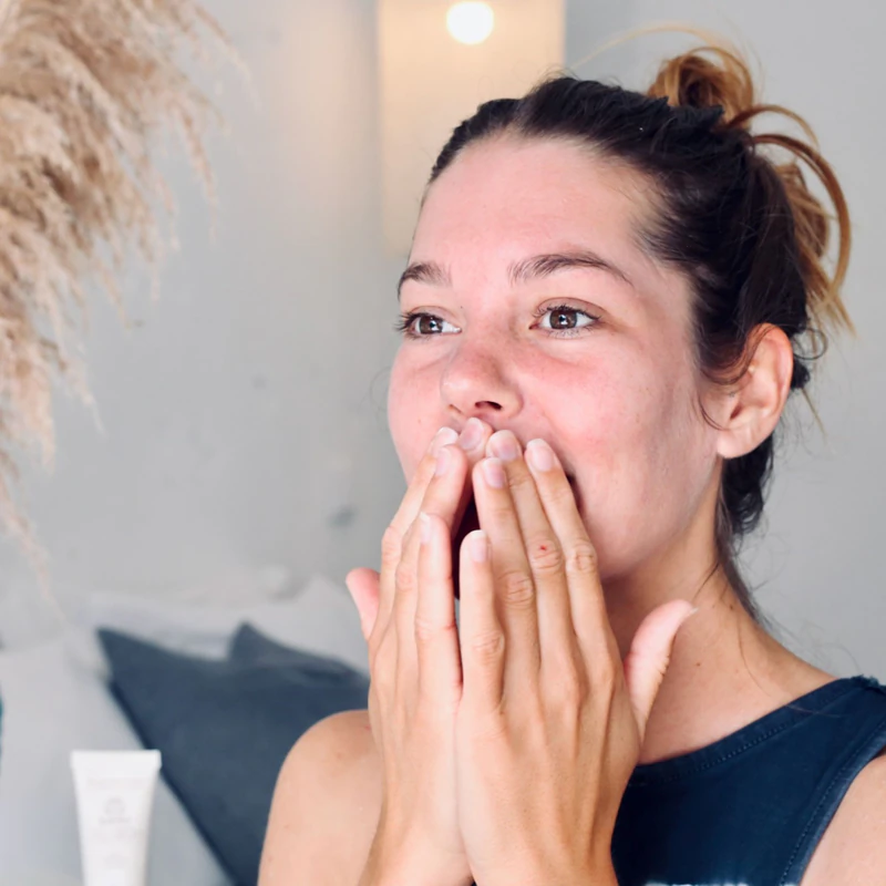 Denní minerální krém Suntribe SPF 20