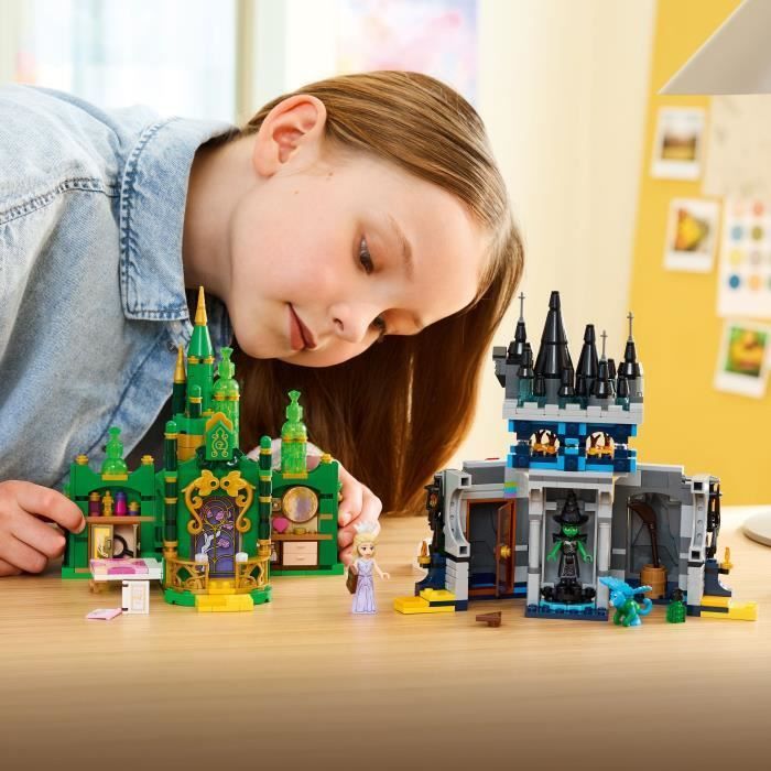 LEGO Wicked 75689 Emerald City and Kiamo Ko Castle - Construction Toy from 9 years old